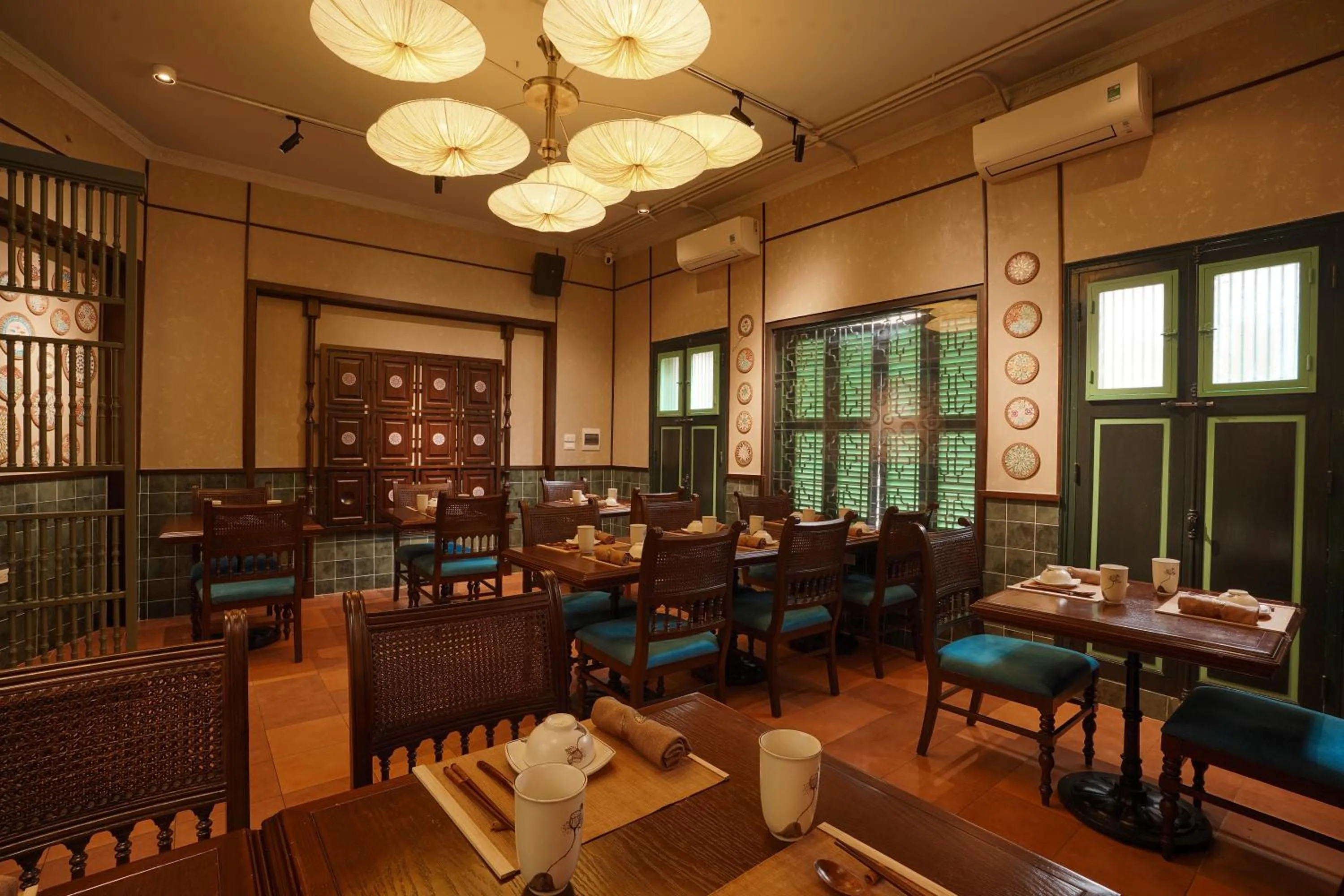 Restaurant/places to eat in Solaria Hanoi Hotel