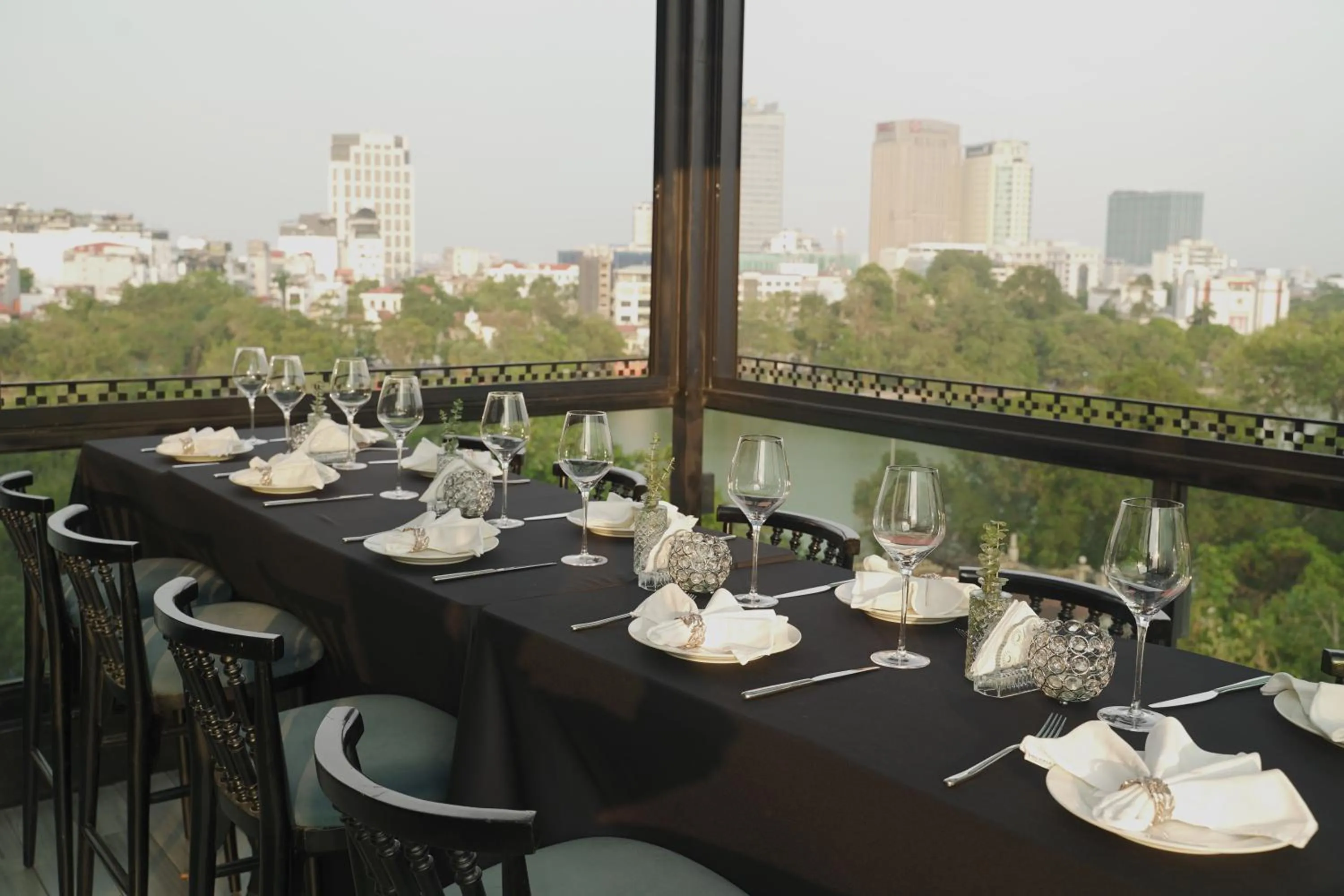 Lounge or bar in Solaria Hanoi Hotel