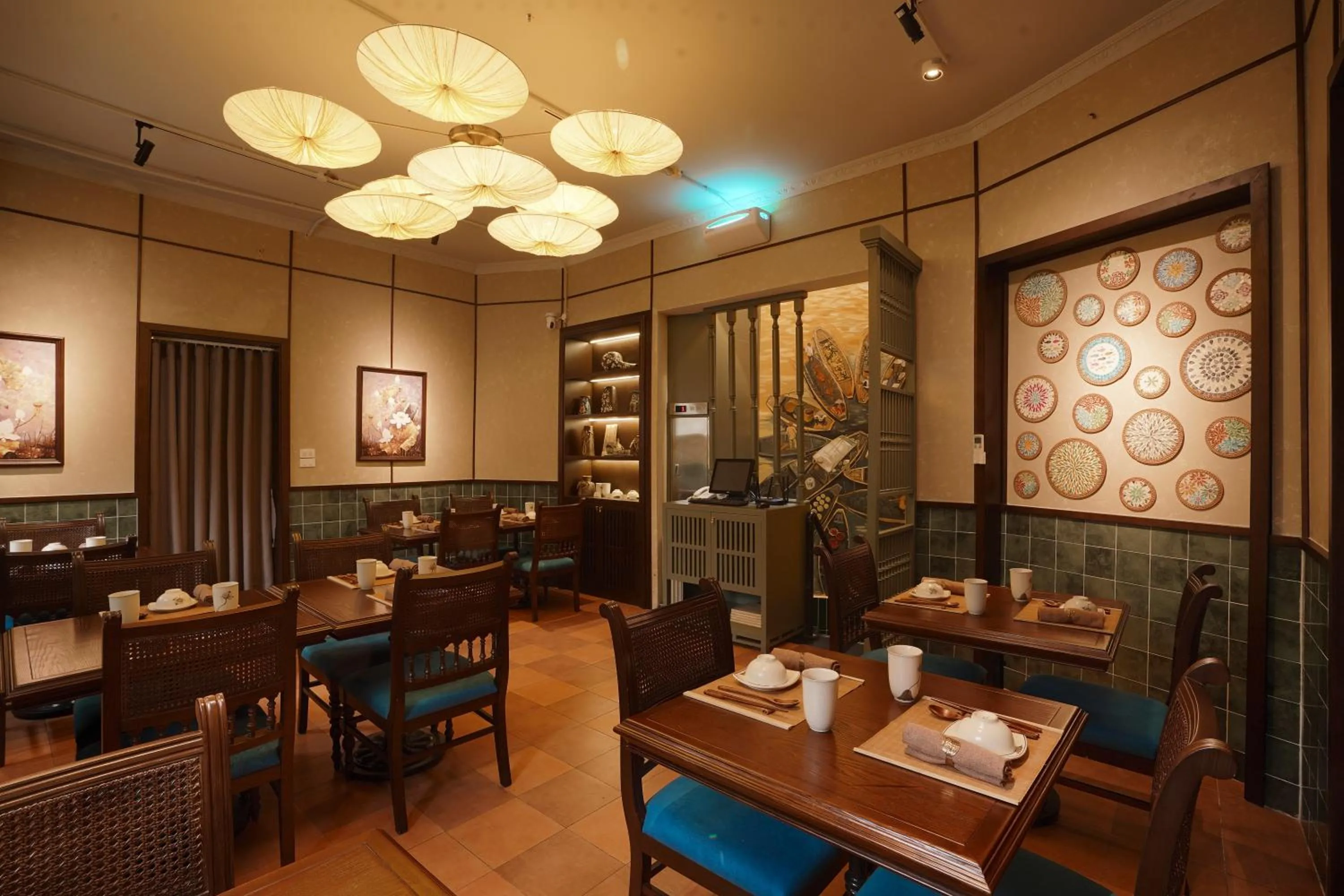 Restaurant/places to eat in Solaria Hanoi Hotel