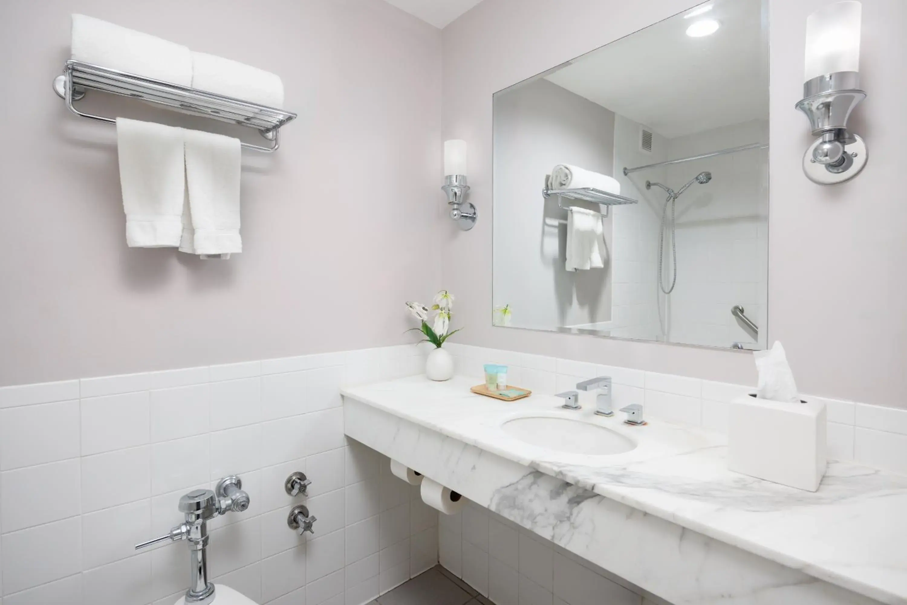 Bathroom in The Andrew Hotel Bathroom in The Andrew Hotel