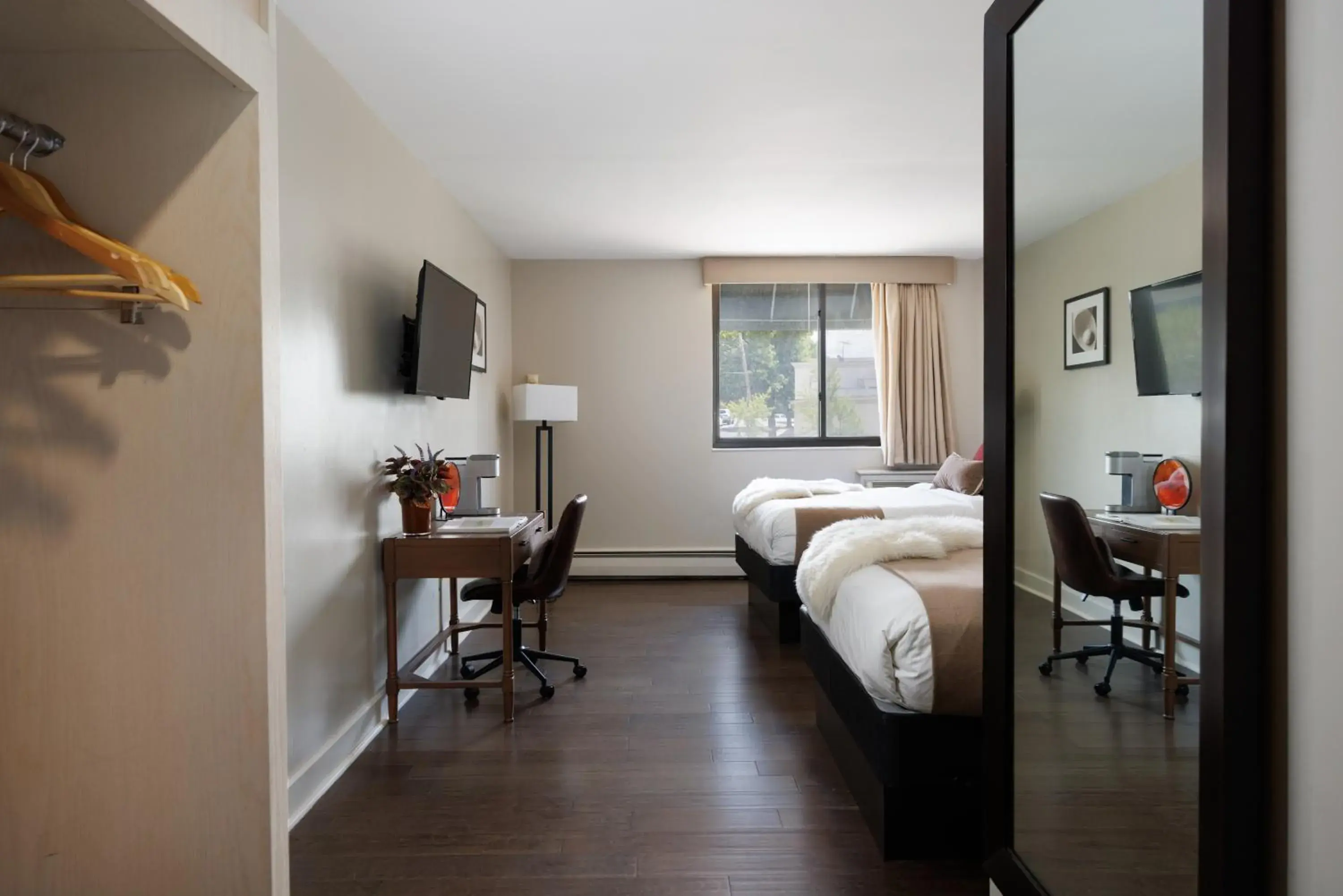 Bedroom, Bed in The Andrew Hotel Bedroom, Bed in The Andrew Hotel