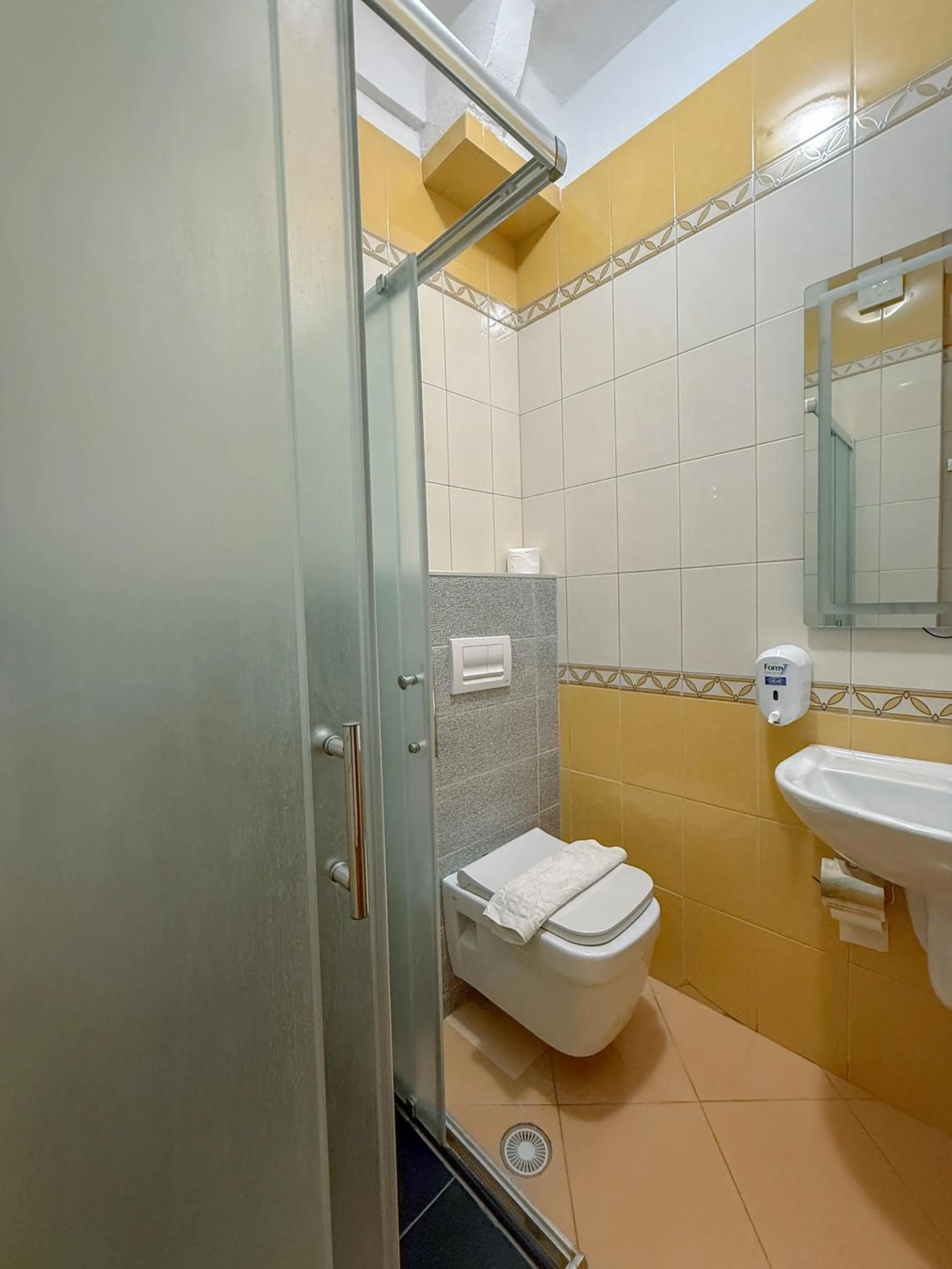 Bathroom in Hotel Bahamas