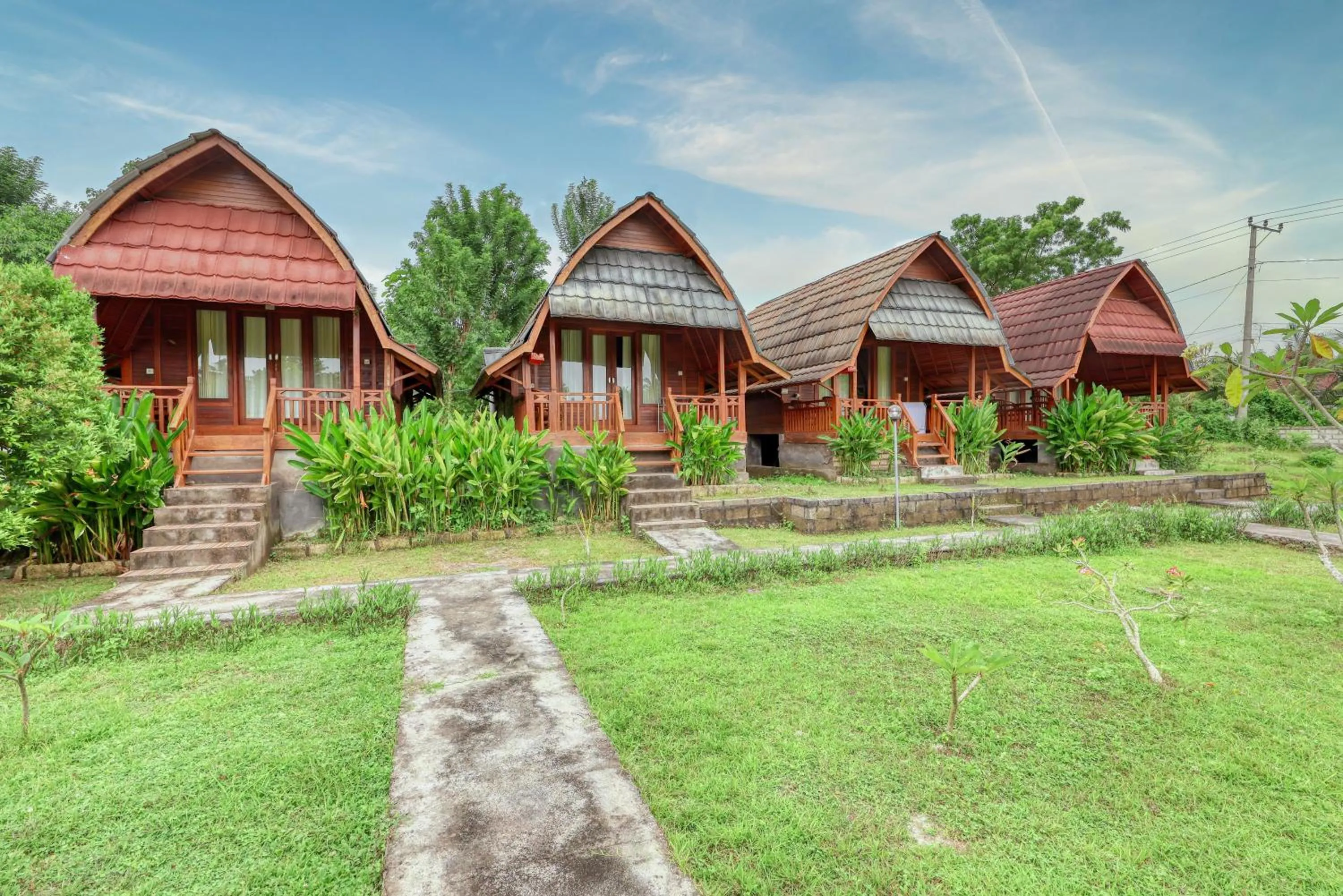 Property building in Dekara Cottages