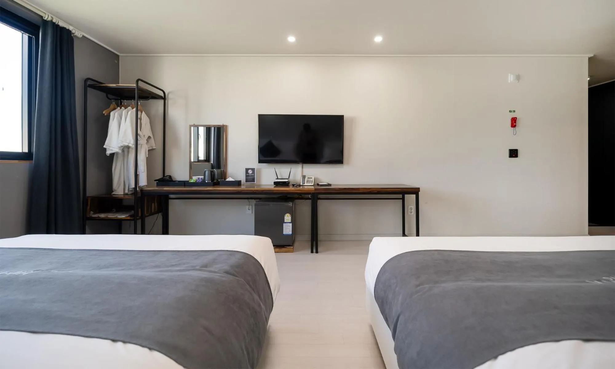 Bed in CM Park Hotel