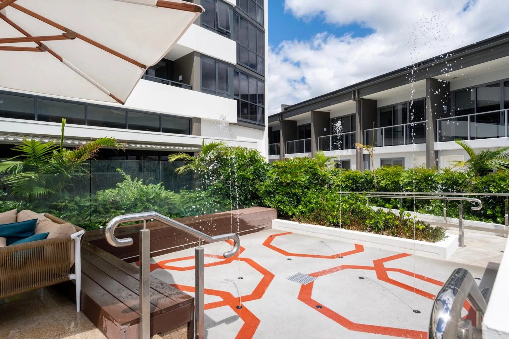 Property building in Ruby Gold Coast By Serain