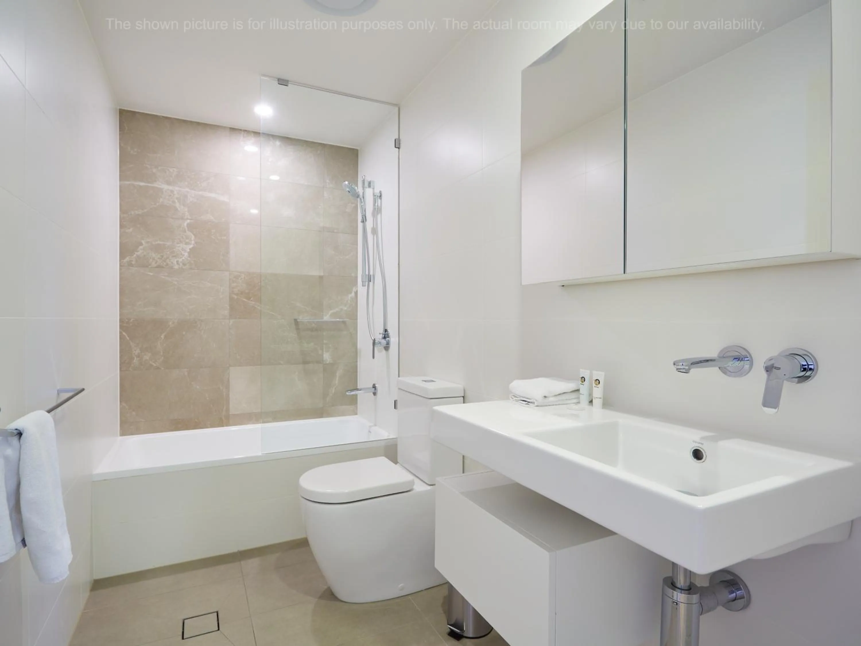 Bath in Ruby Gold Coast By Serain