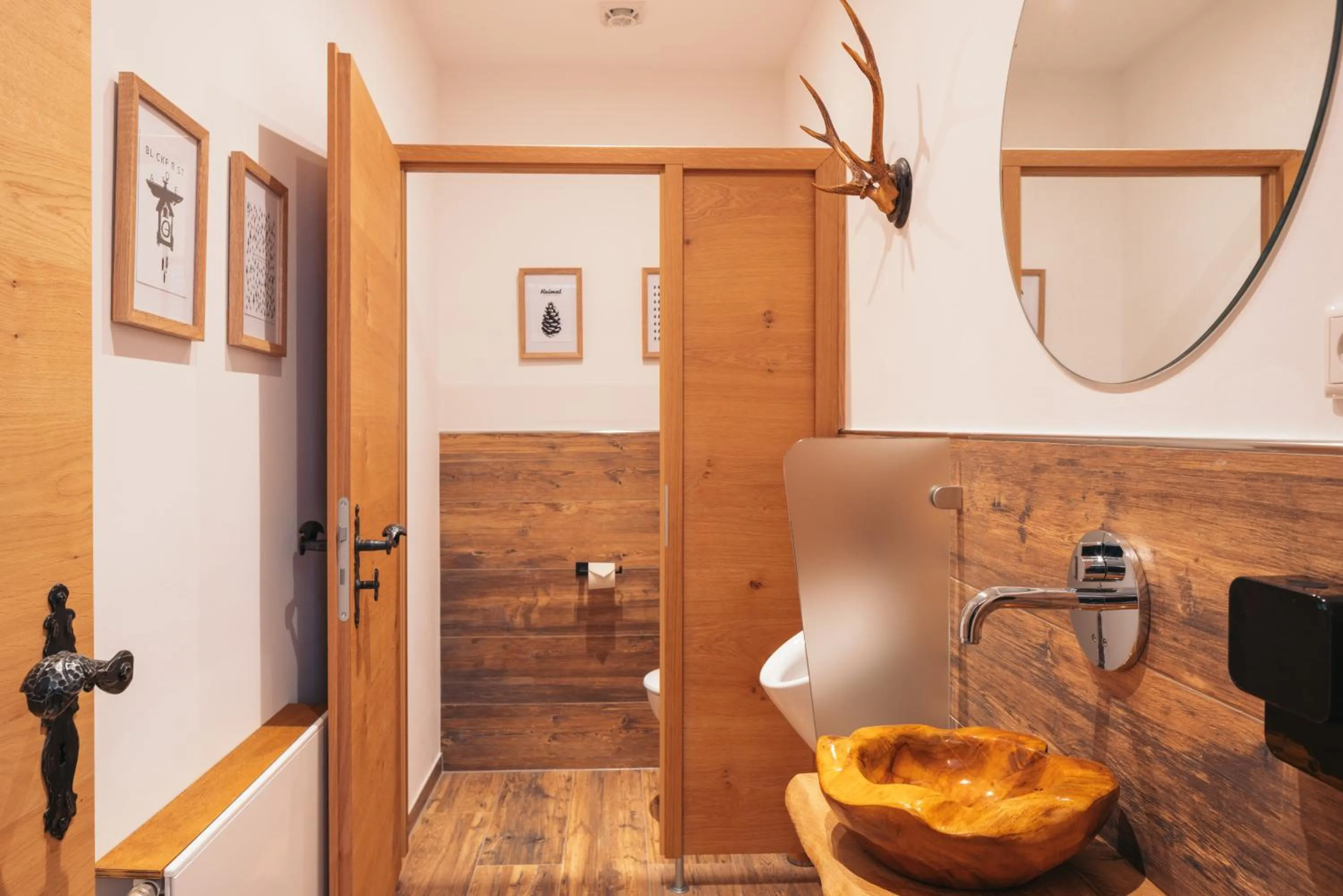 Toilet in Landgasthaus Sonne
