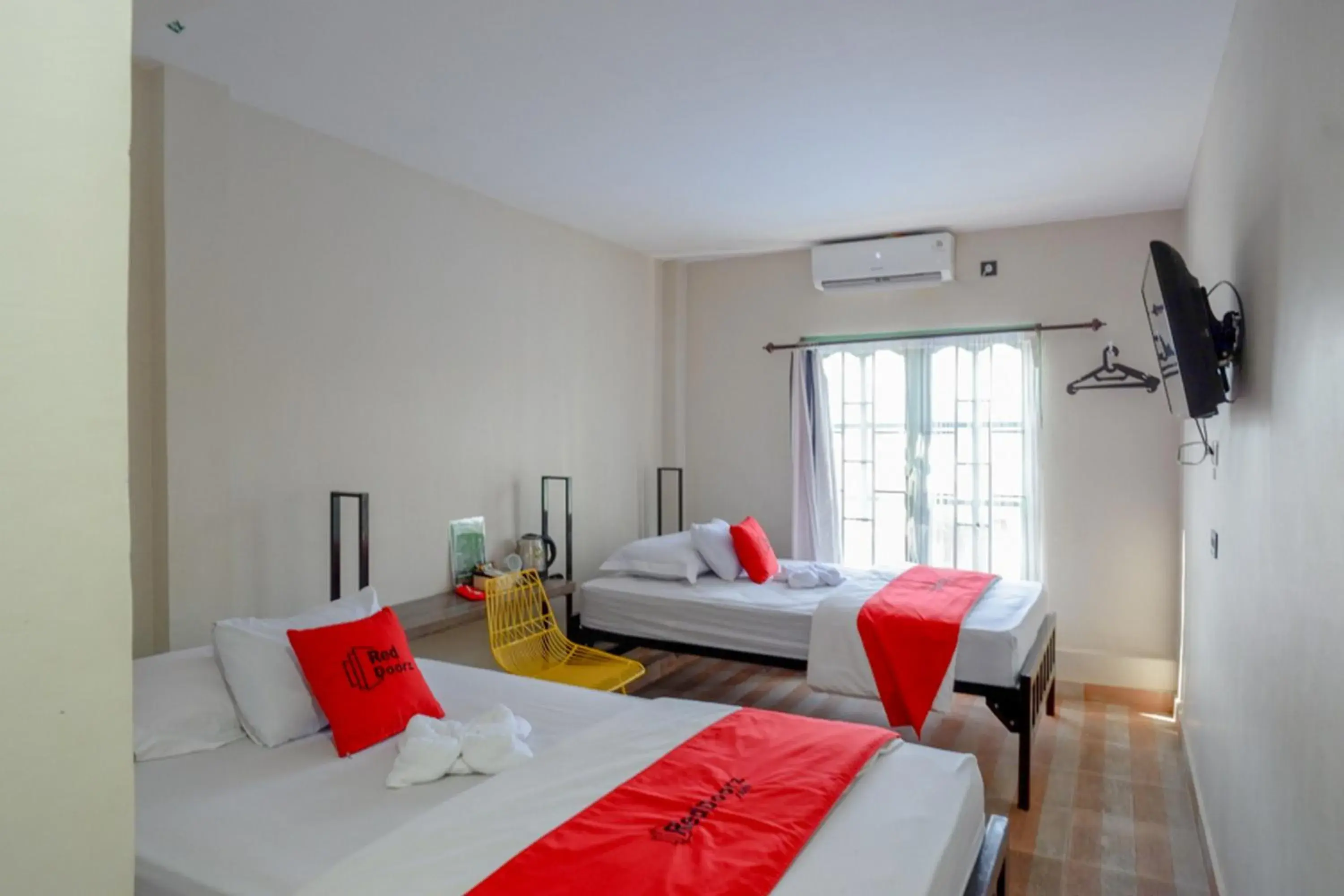 Bed in RedDoorz Syariah At Jalan Jenderal Sudirman Palopo Bed in RedDoorz Syariah At Jalan Jenderal Sudirman Palopo