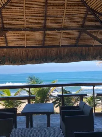 EM Royalle Hotel & Beach Resort