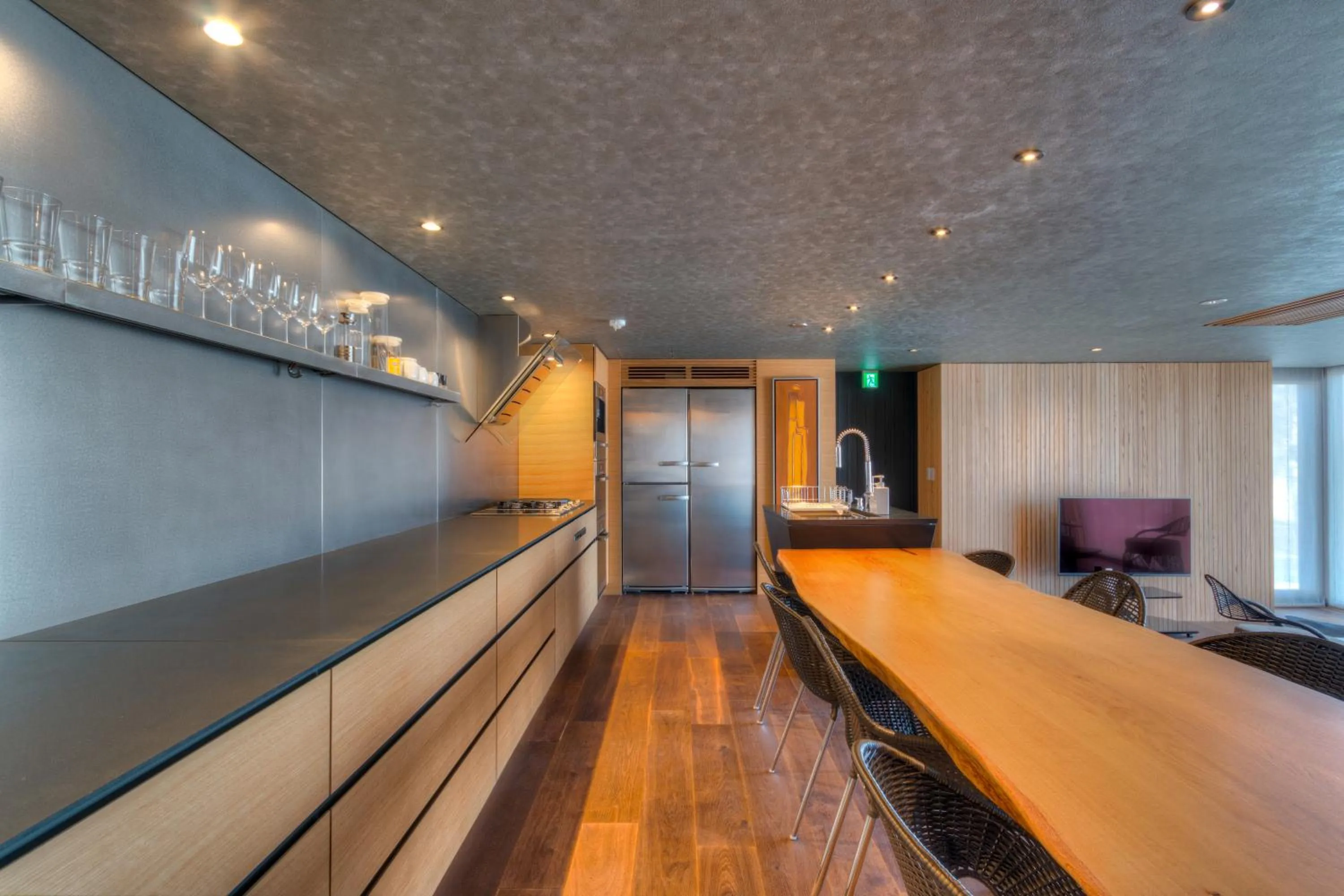 kitchen in Hideaway on Escarpment by H2 Life