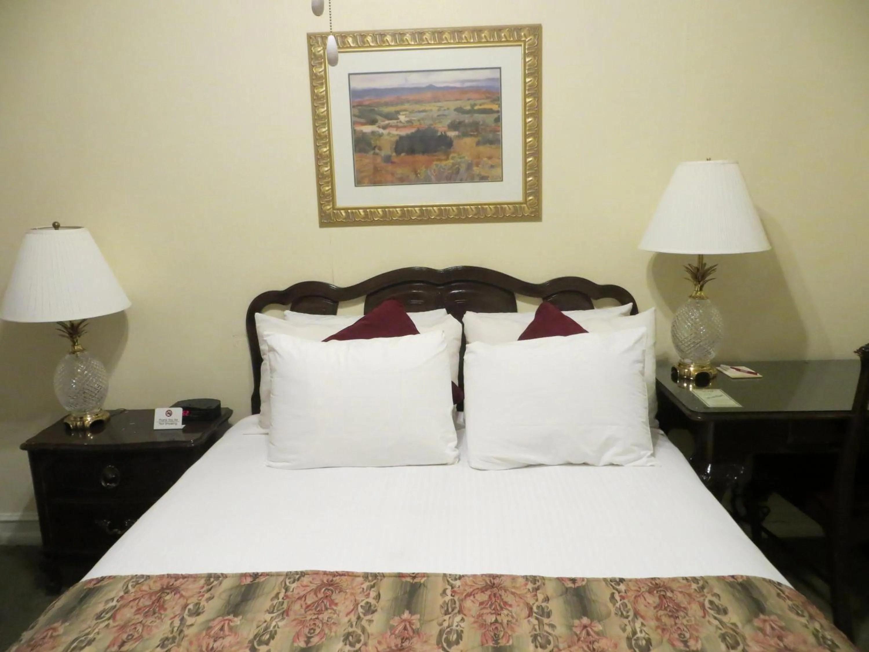 Bed in Hotel San Carlos