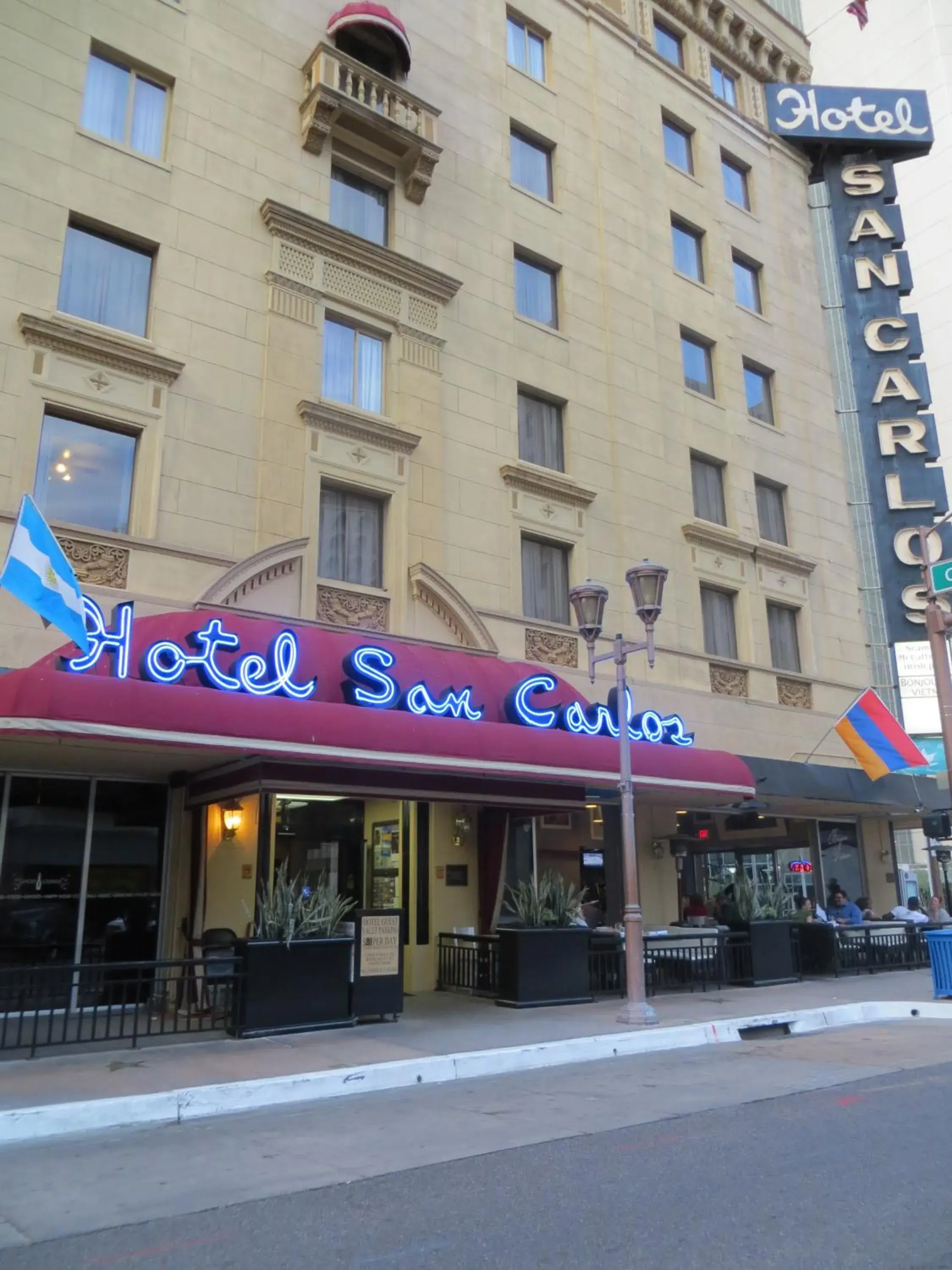 Facade/entrance in Hotel San Carlos Facade/entrance in Hotel San Carlos