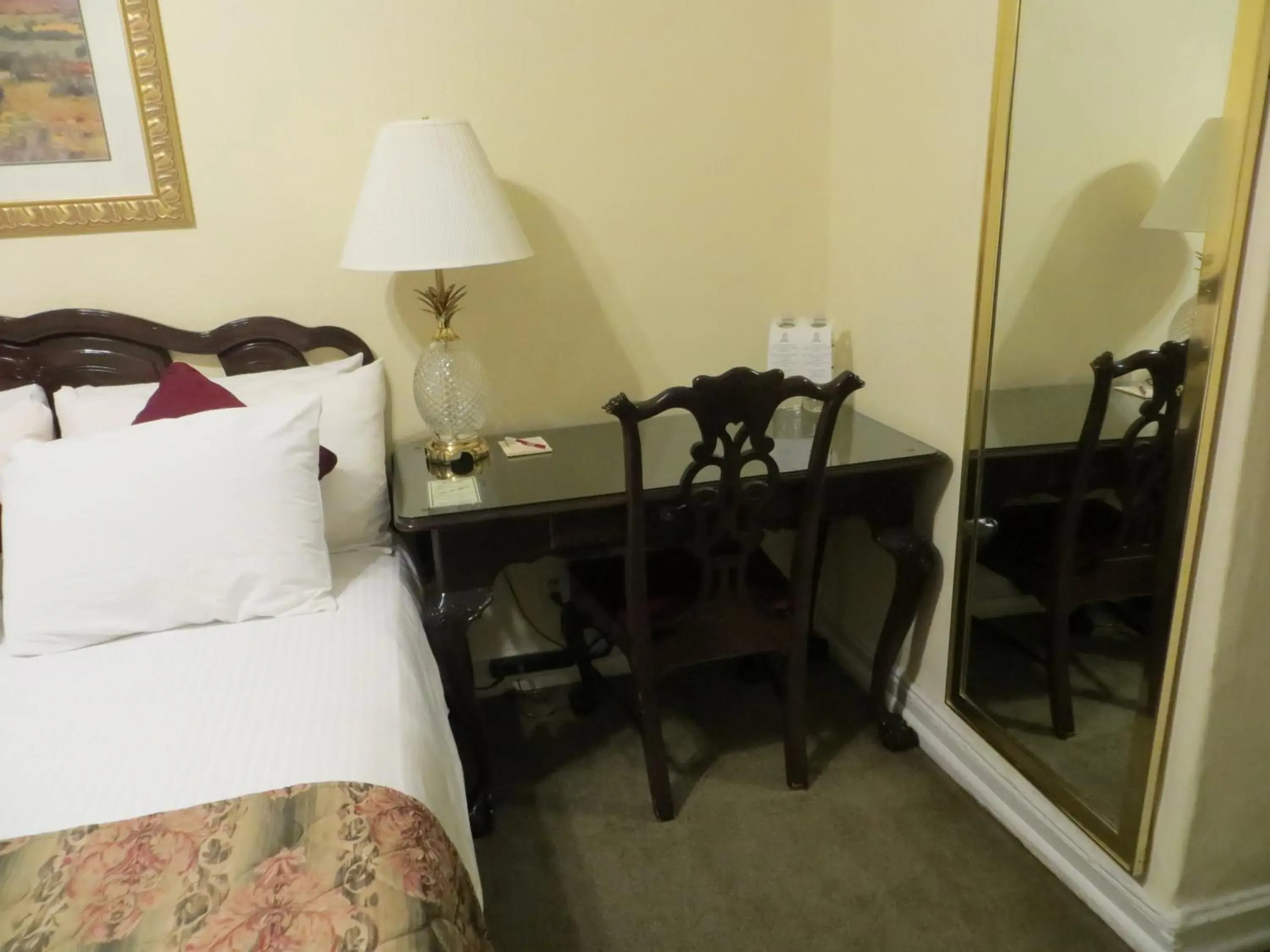 Bed in Hotel San Carlos Bed in Hotel San Carlos