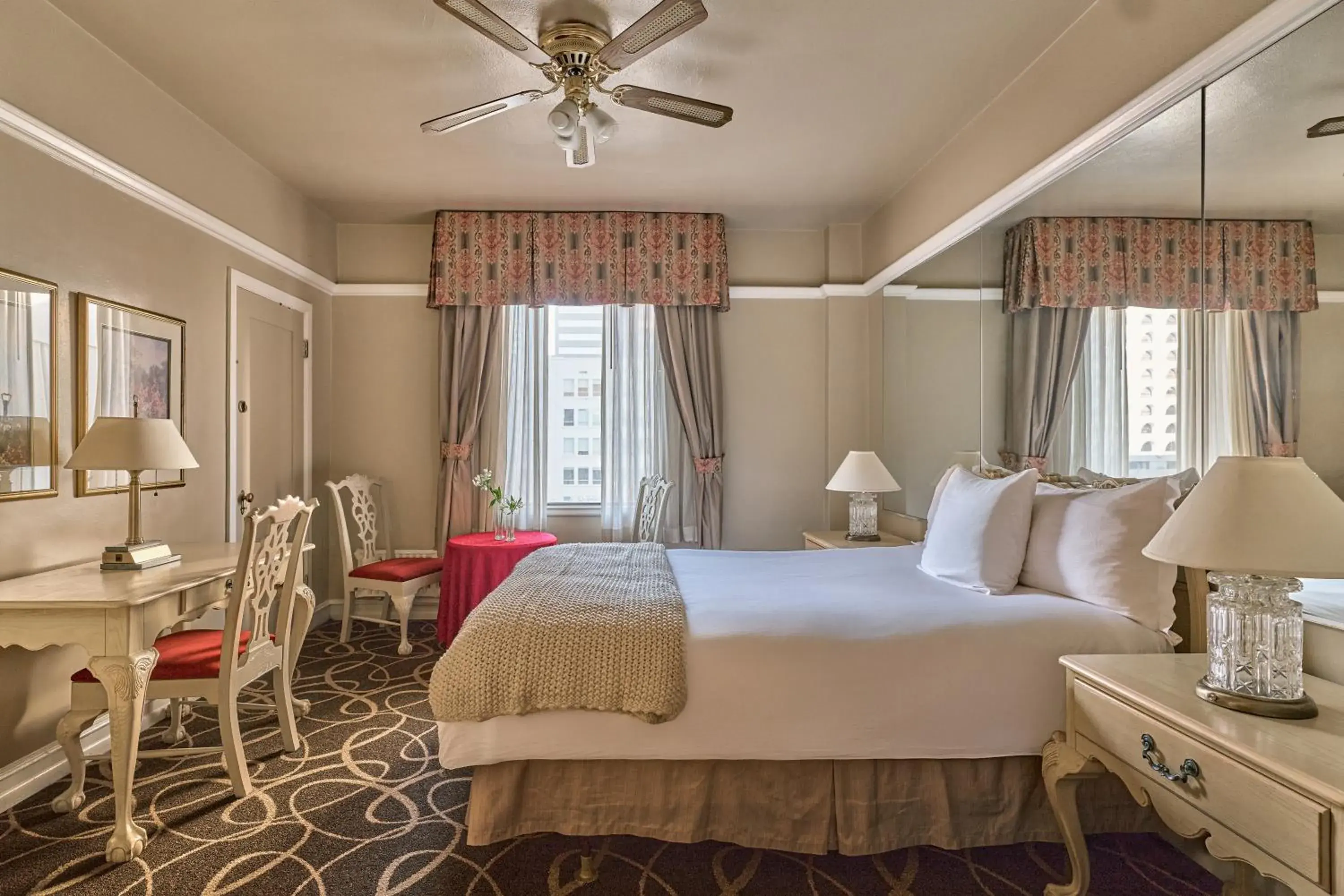 Bed in Hotel San Carlos Bed in Hotel San Carlos