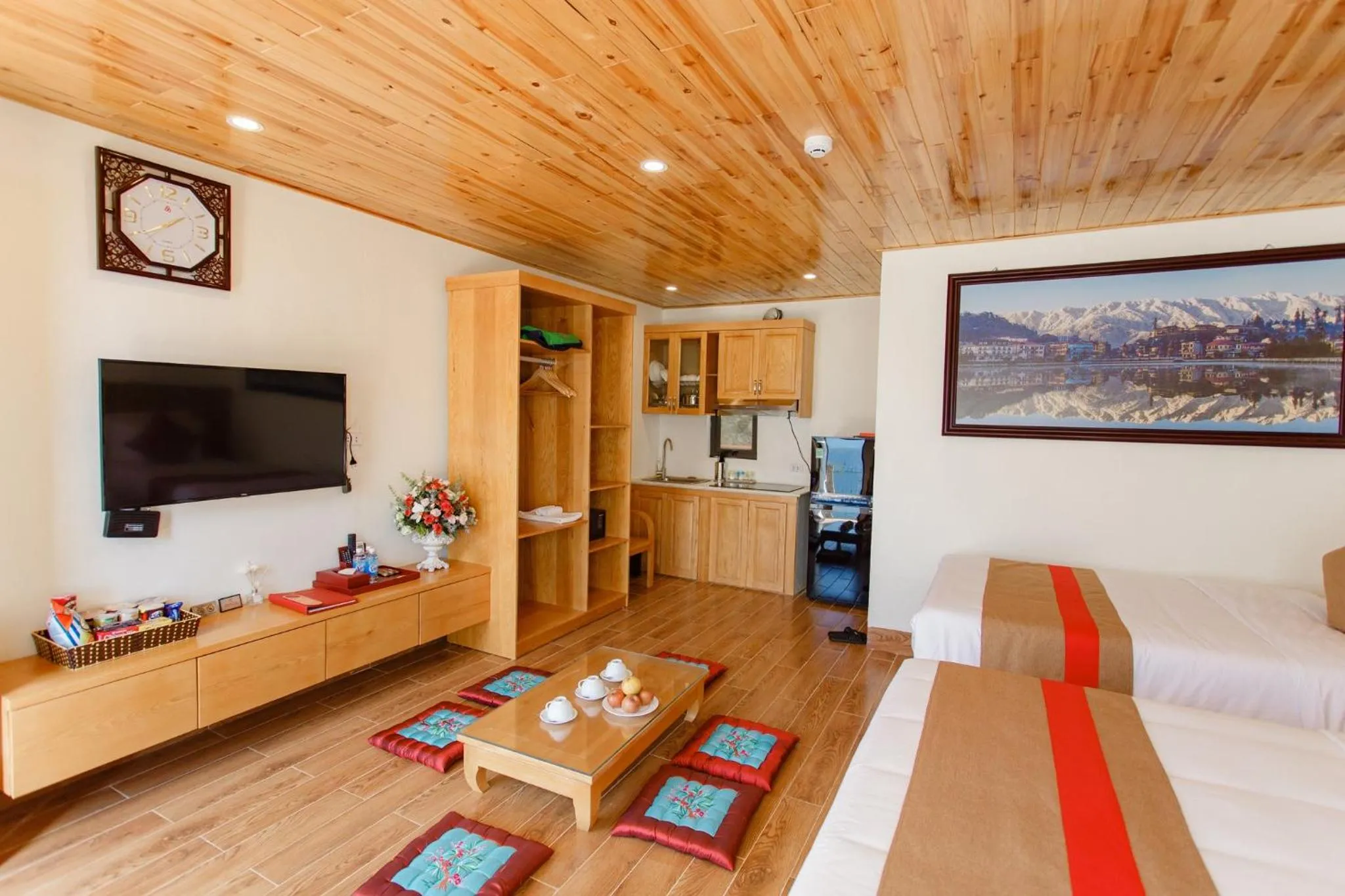 Communal lounge/ TV room in SaPa Retreat Condotel