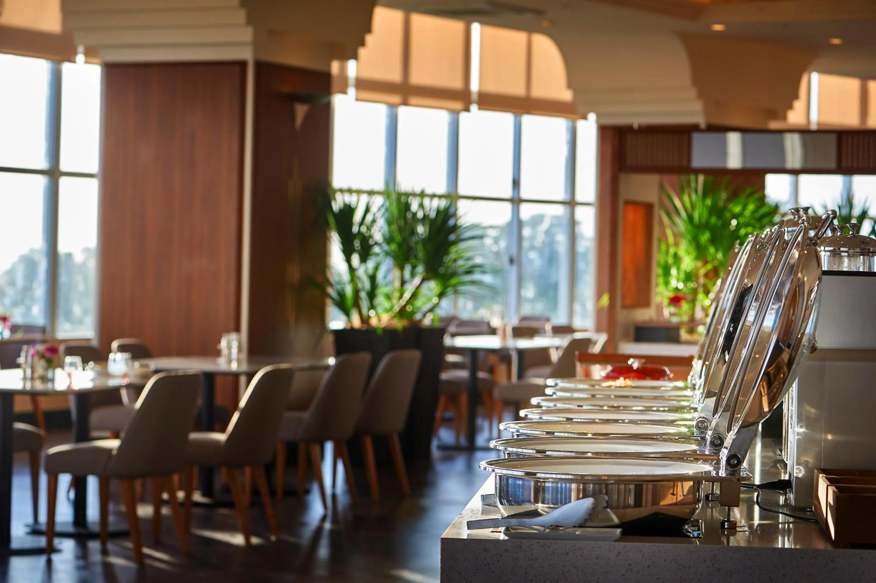 Restaurant/places to eat in ANA Crowne Plaza Resort Okinawa Uruma Hills By IHG