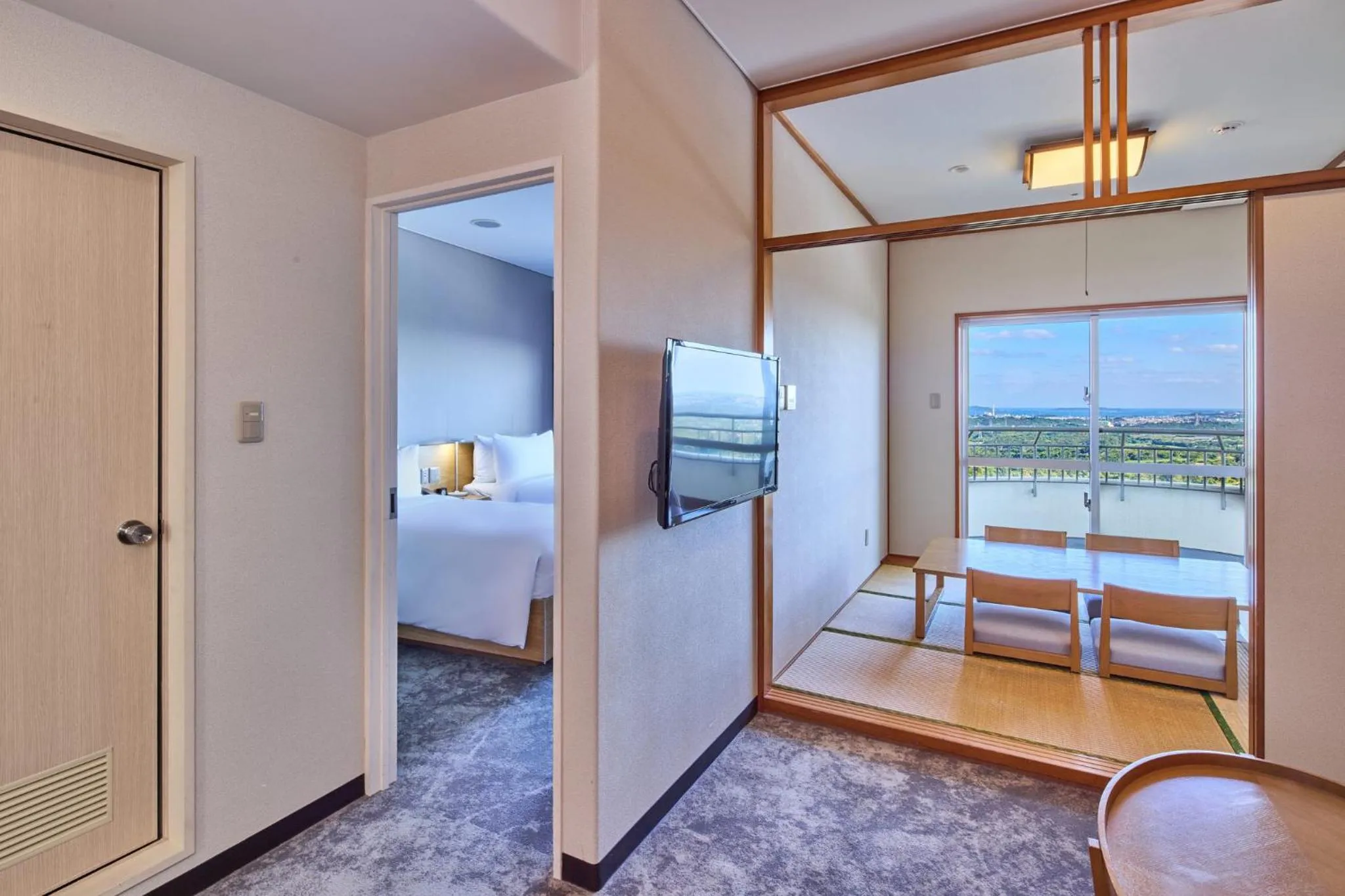 Photo of the whole room, Bed in ANA Crowne Plaza Resort Okinawa Uruma Hills By IHG
