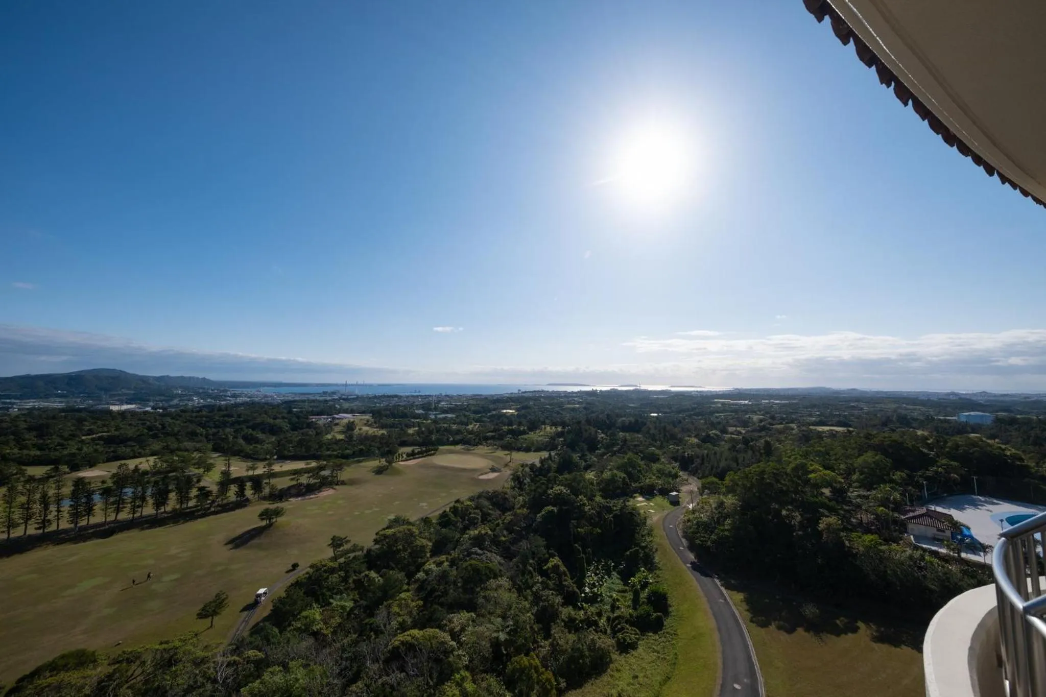 Photo of the whole room in ANA Crowne Plaza Resort Okinawa Uruma Hills By IHG