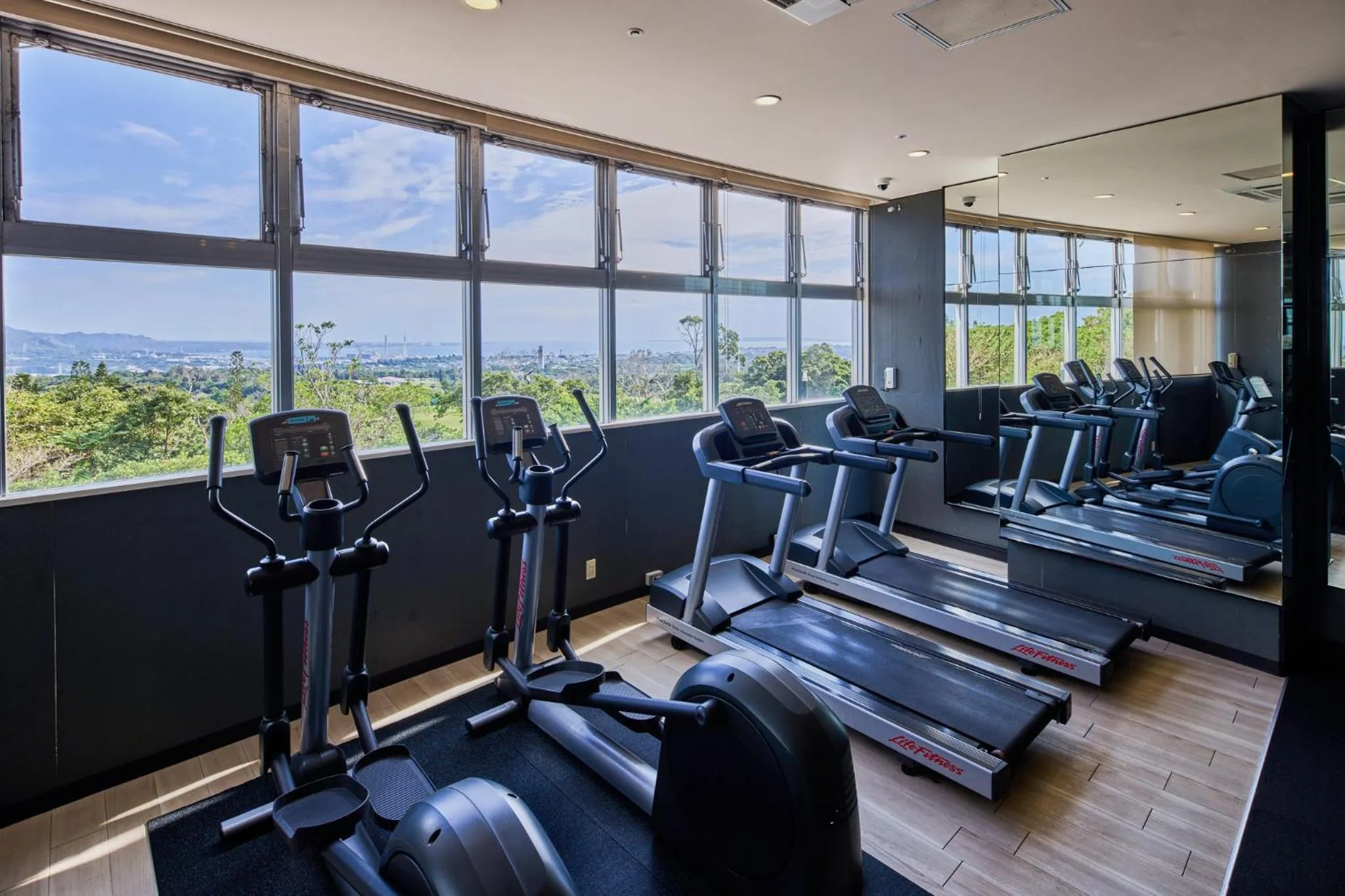Fitness centre/facilities in ANA Crowne Plaza Resort Okinawa Uruma Hills By IHG