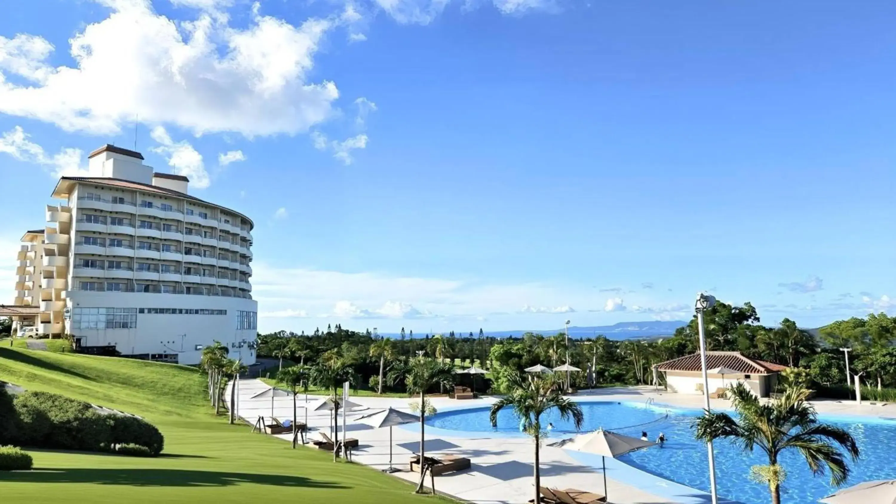 Property building in ANA Crowne Plaza Resort Okinawa Uruma Hills By IHG Property building in ANA Crowne Plaza Resort Okinawa Uruma Hills By IHG