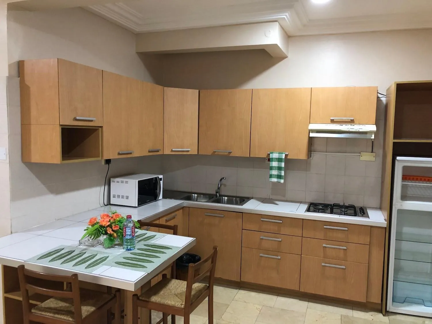 Kitchen or kitchenette in Central Hotel - OSU