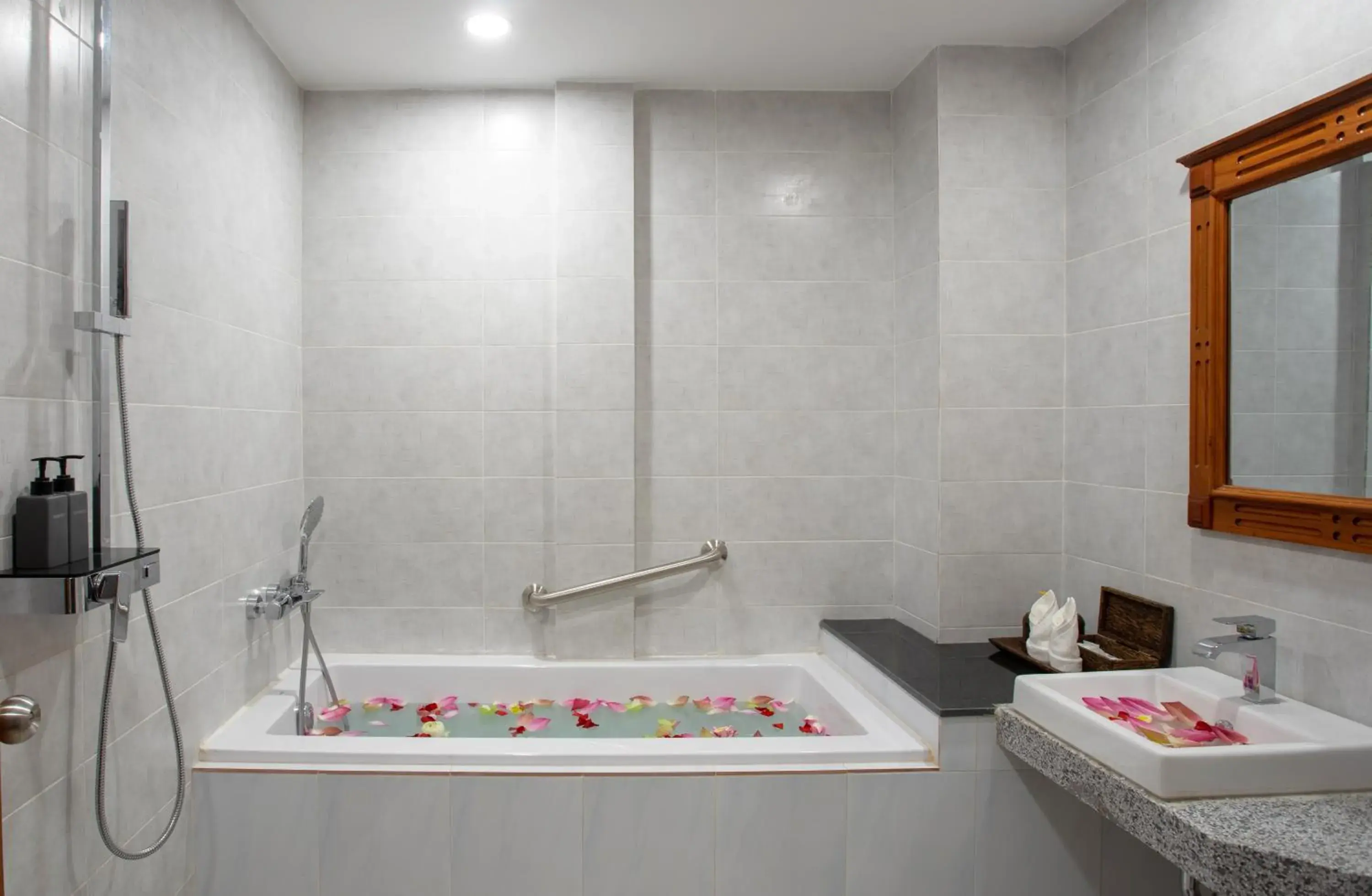 Bathroom in Siem Reap City Angkor Boutique Bathroom in Siem Reap City Angkor Boutique