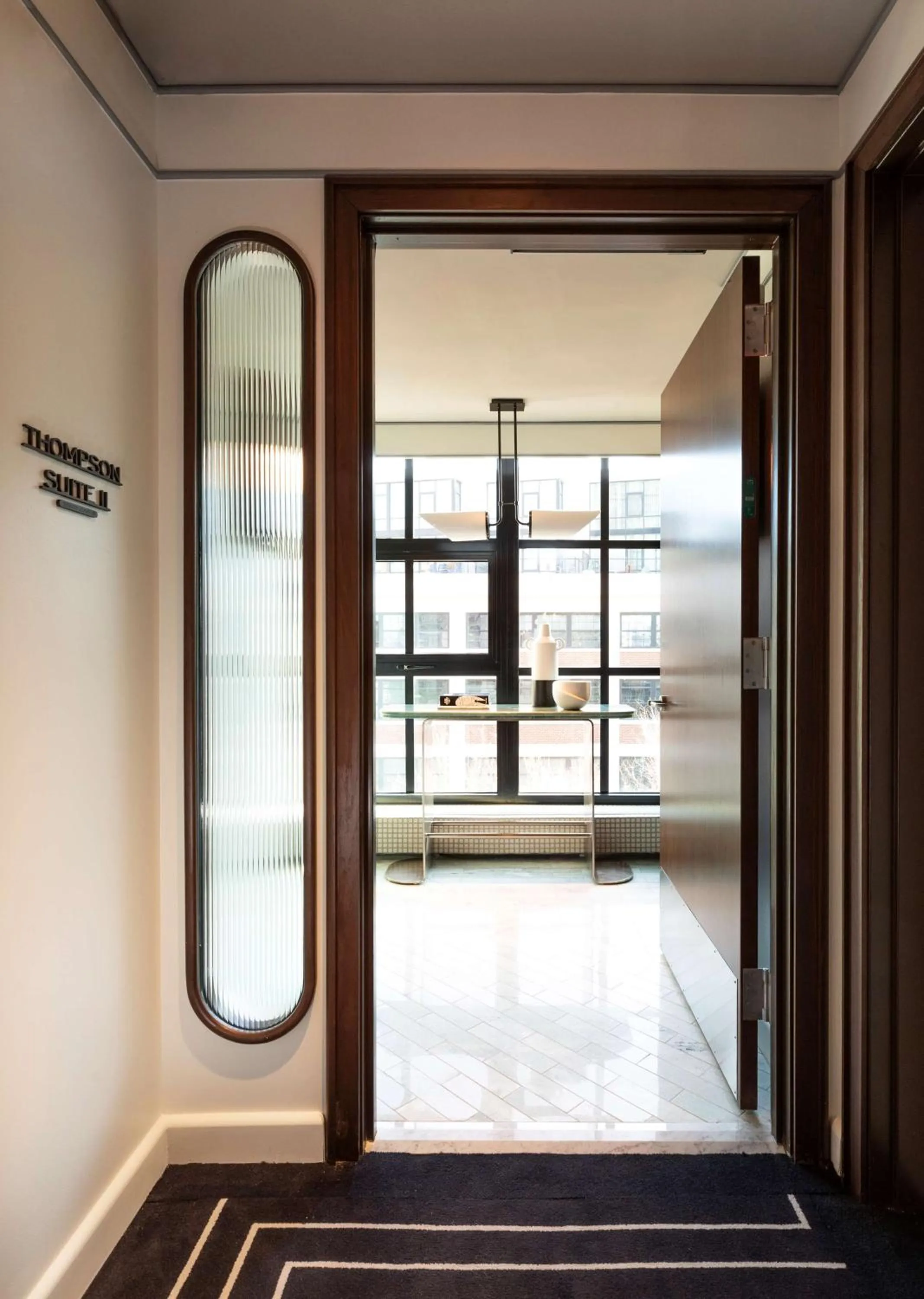 Photo of the whole room in Thompson Washington DC, by Hyatt