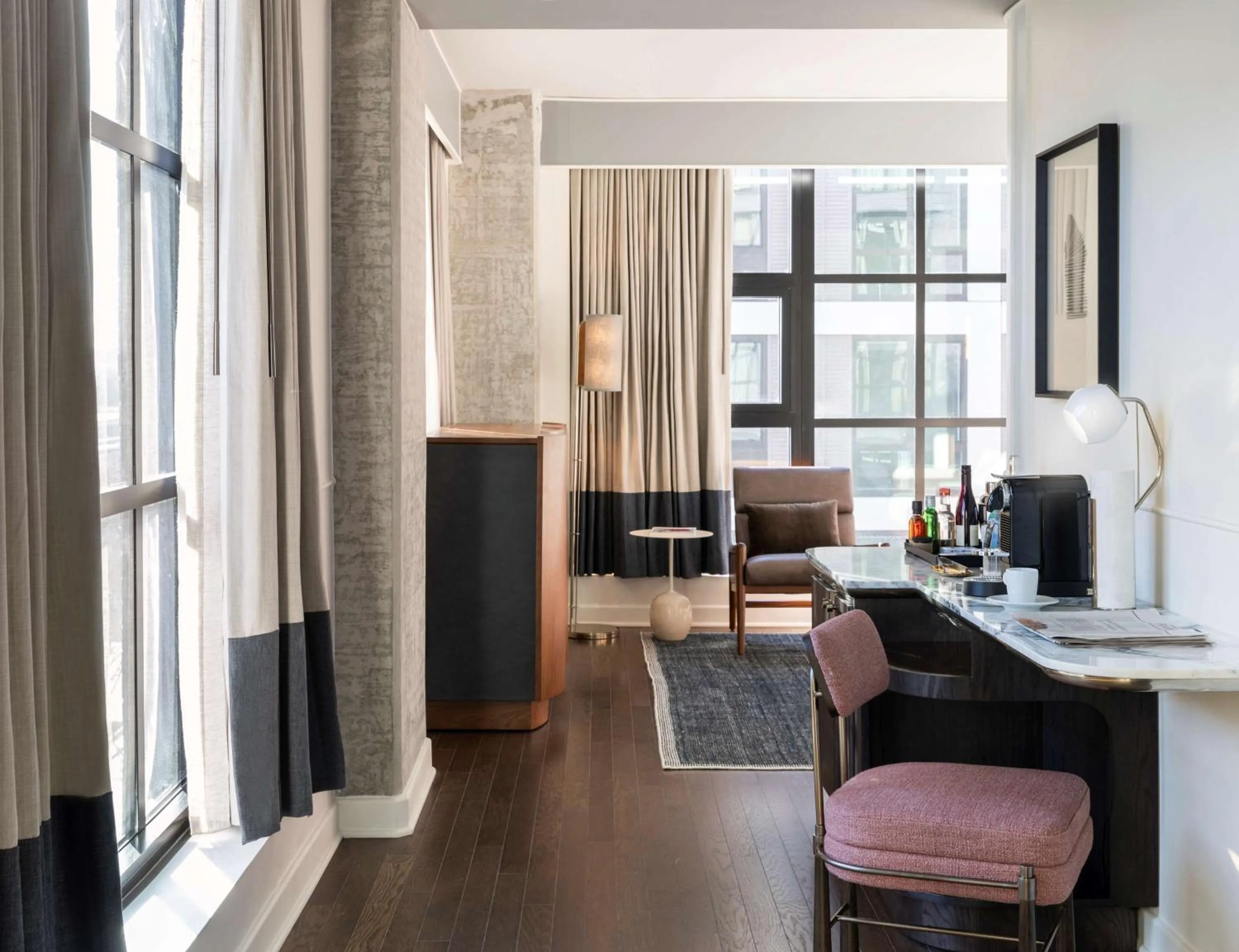 Photo of the whole room in Thompson Washington DC, by Hyatt