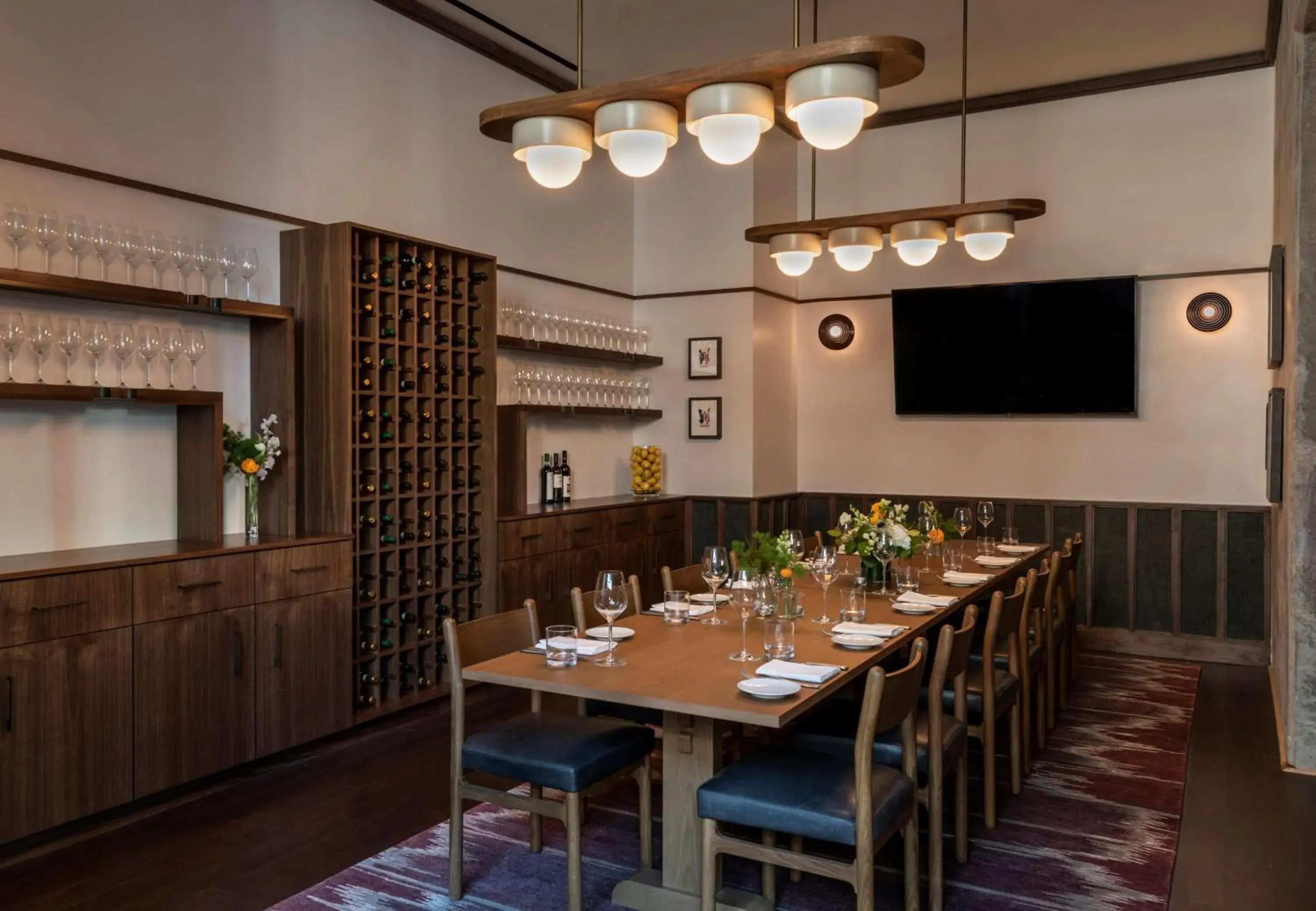 Restaurant/places to eat in Thompson Washington DC, by Hyatt Restaurant/places to eat in Thompson Washington DC, by Hyatt