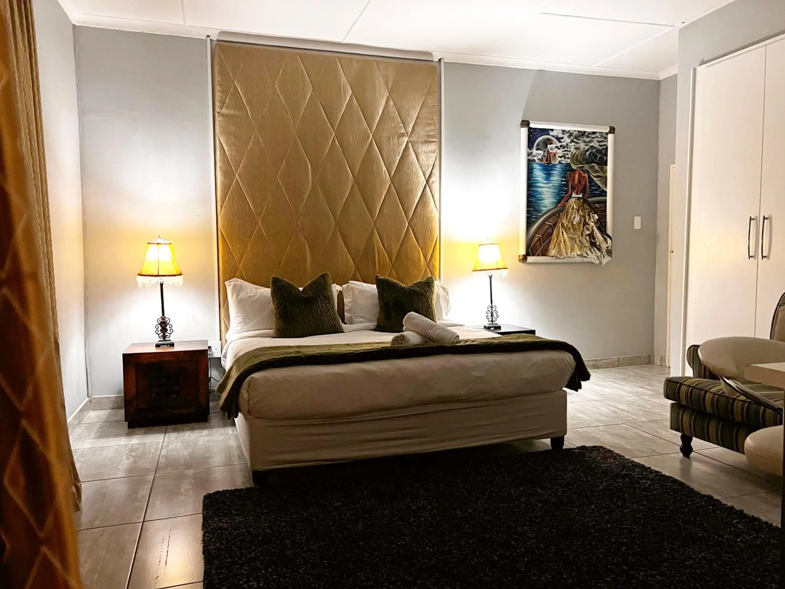 Bed in Silken Trap Guest House NO LOADSHEDDING