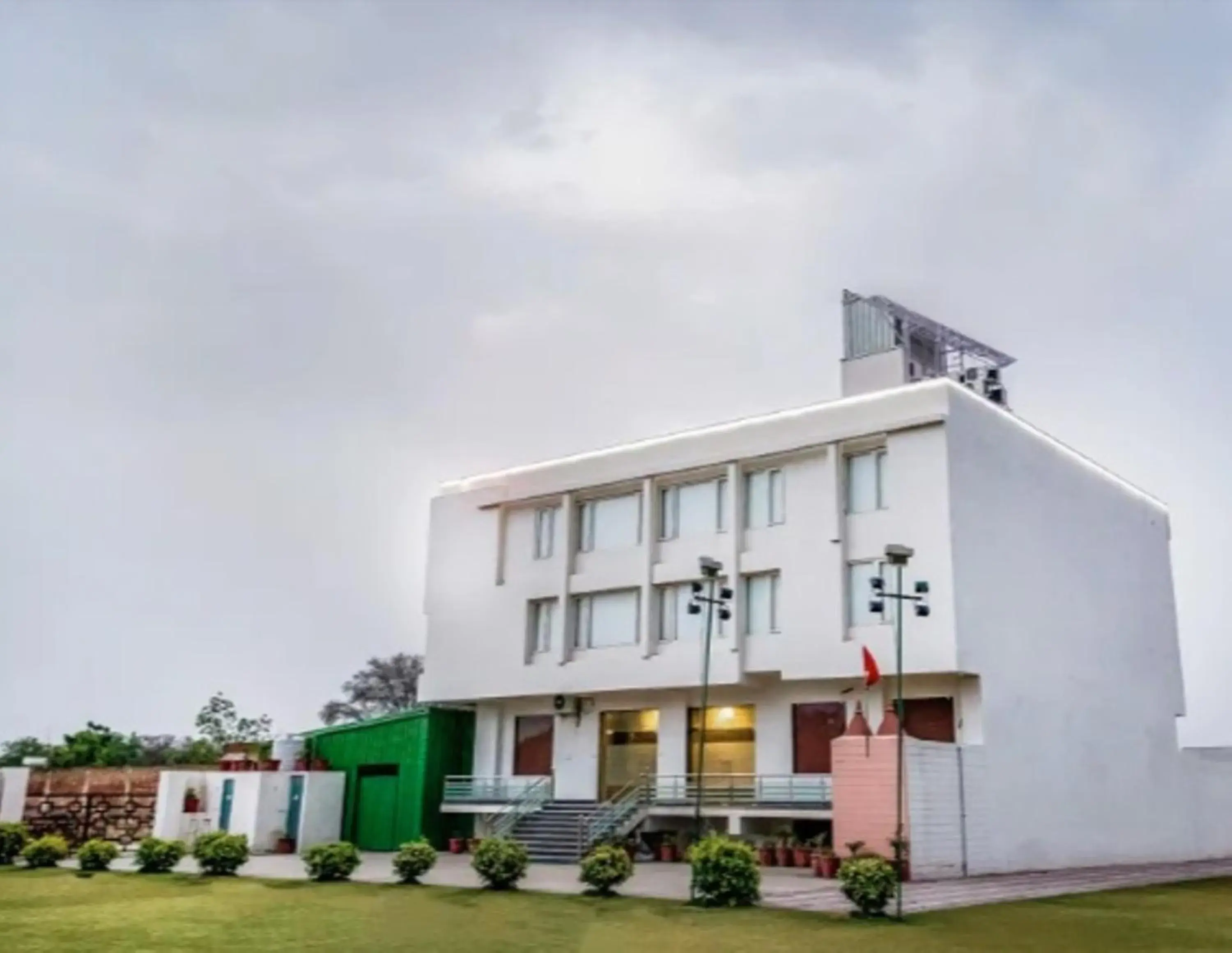 Gulabi Bagh Resort Gulabi Bagh Resort