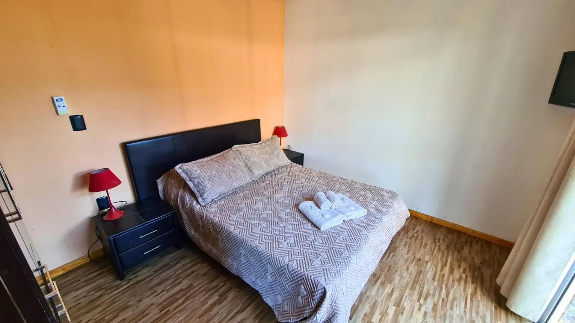 Bedroom, Bed in Complejo Cabañas Piriápolis