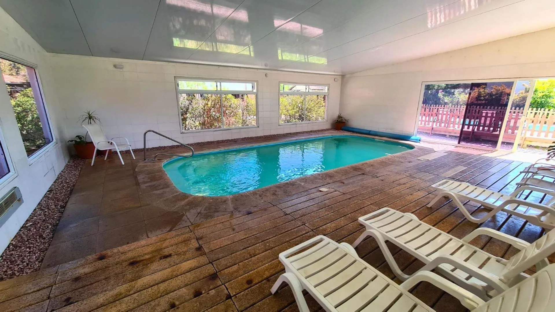 Swimming pool in Complejo Cabañas Piriápolis