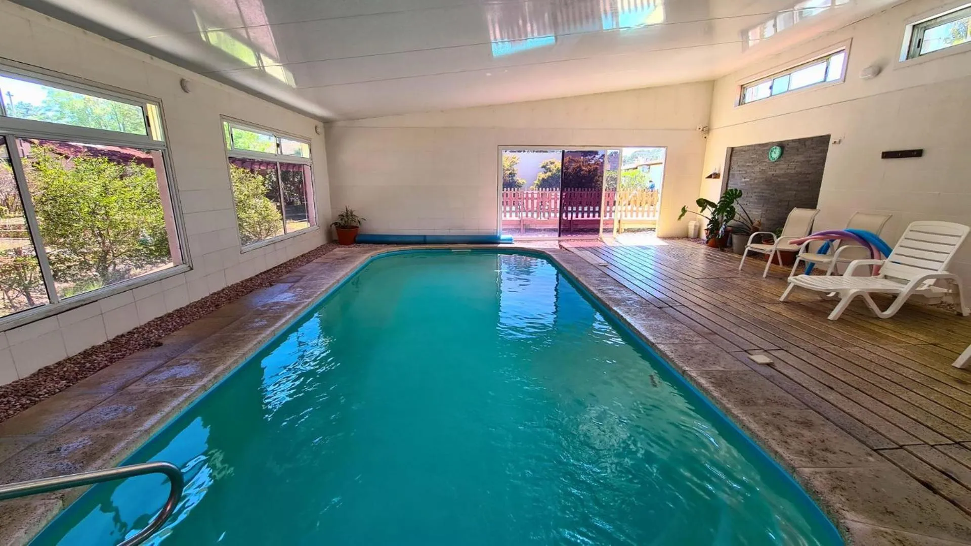 Swimming pool in Complejo Cabañas Piriápolis