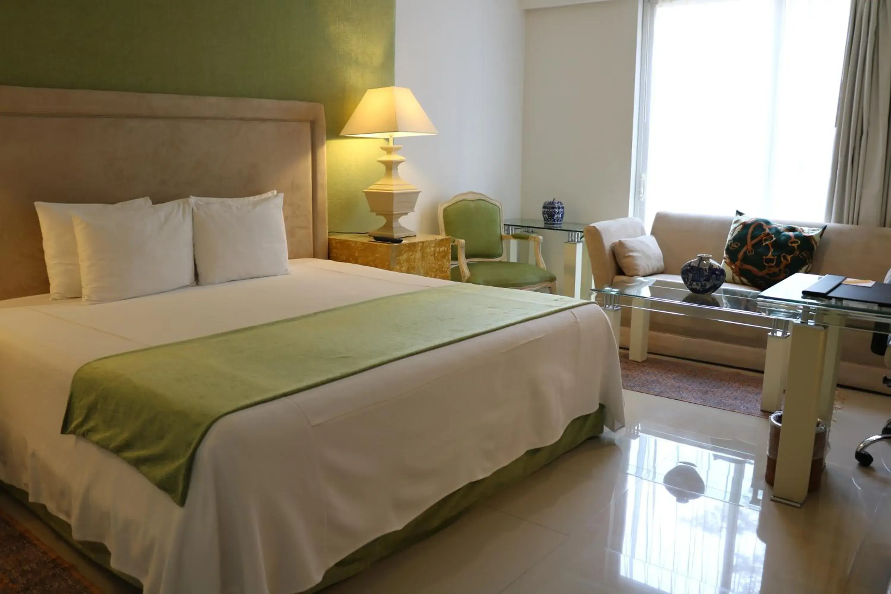 Deluxe King Room in Hilton MM Grand Hotel Puebla, Tapestry Collection Deluxe King Room in Hilton MM Grand Hotel Puebla, Tapestry Collection