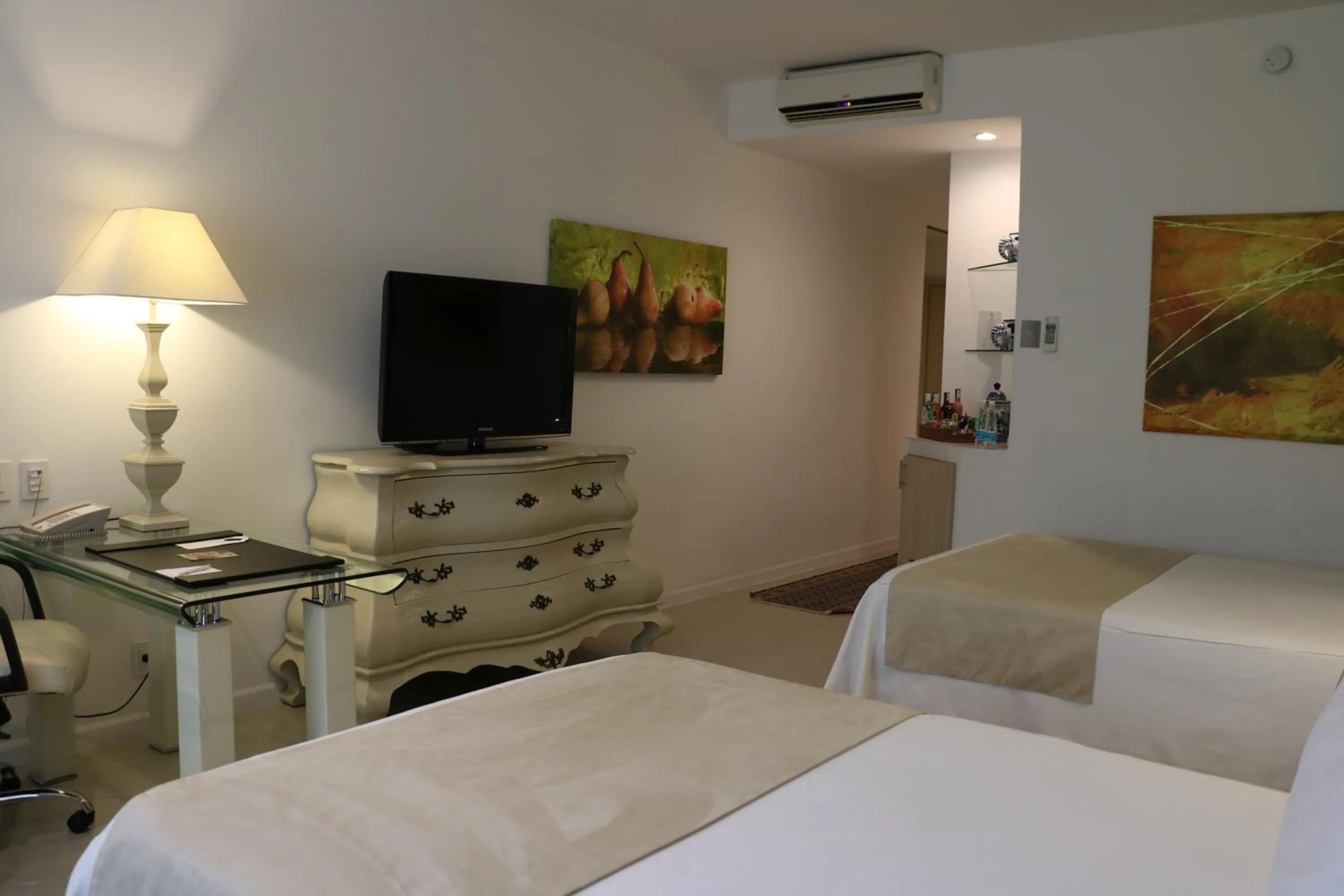 TV and multimedia, Bed in Hilton MM Grand Hotel Puebla, Tapestry Collection