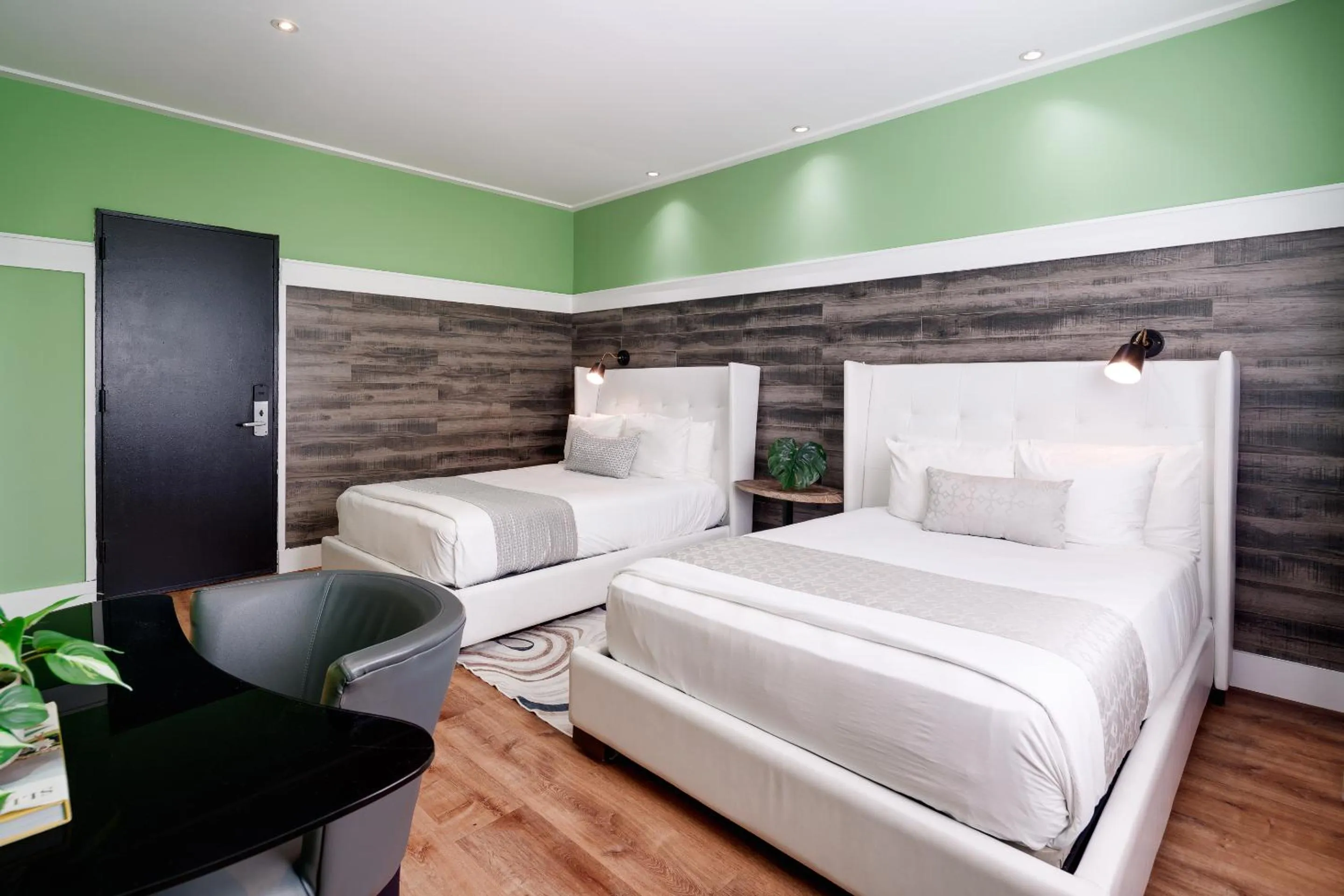 Bed in Catalina Hotel & Beach Club