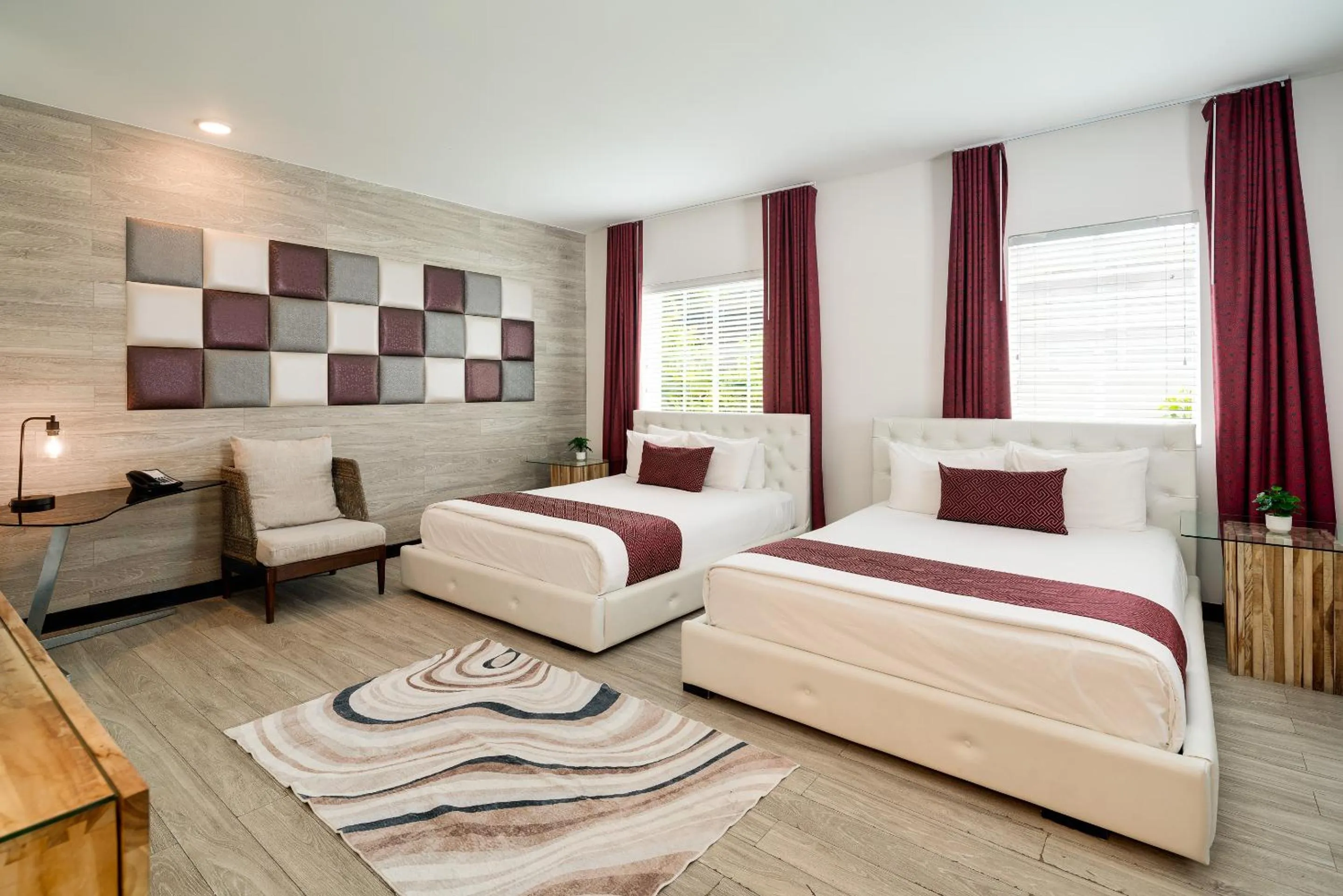 Bed in Catalina Hotel & Beach Club