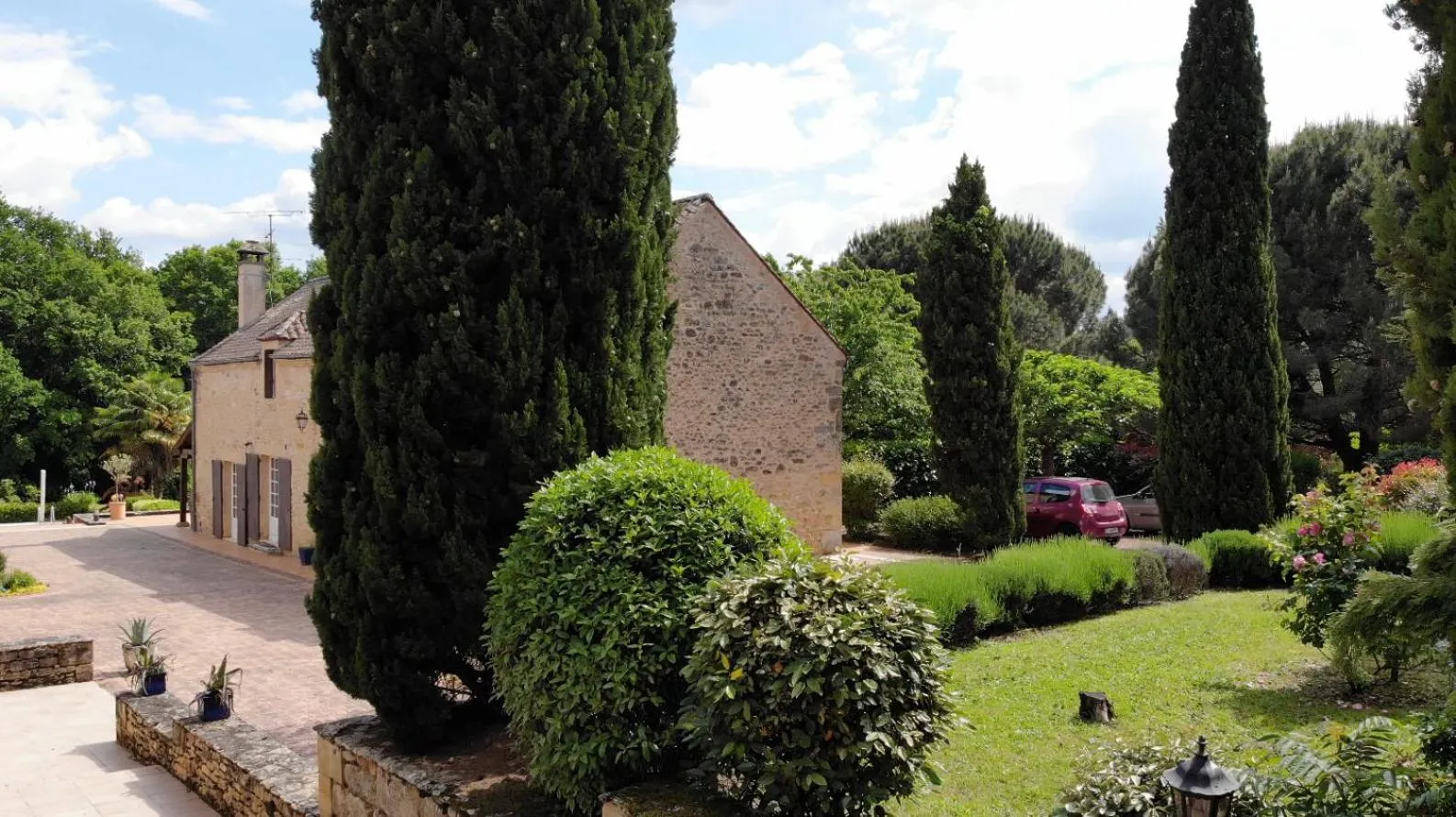 Garden in Le domaine Aubazen