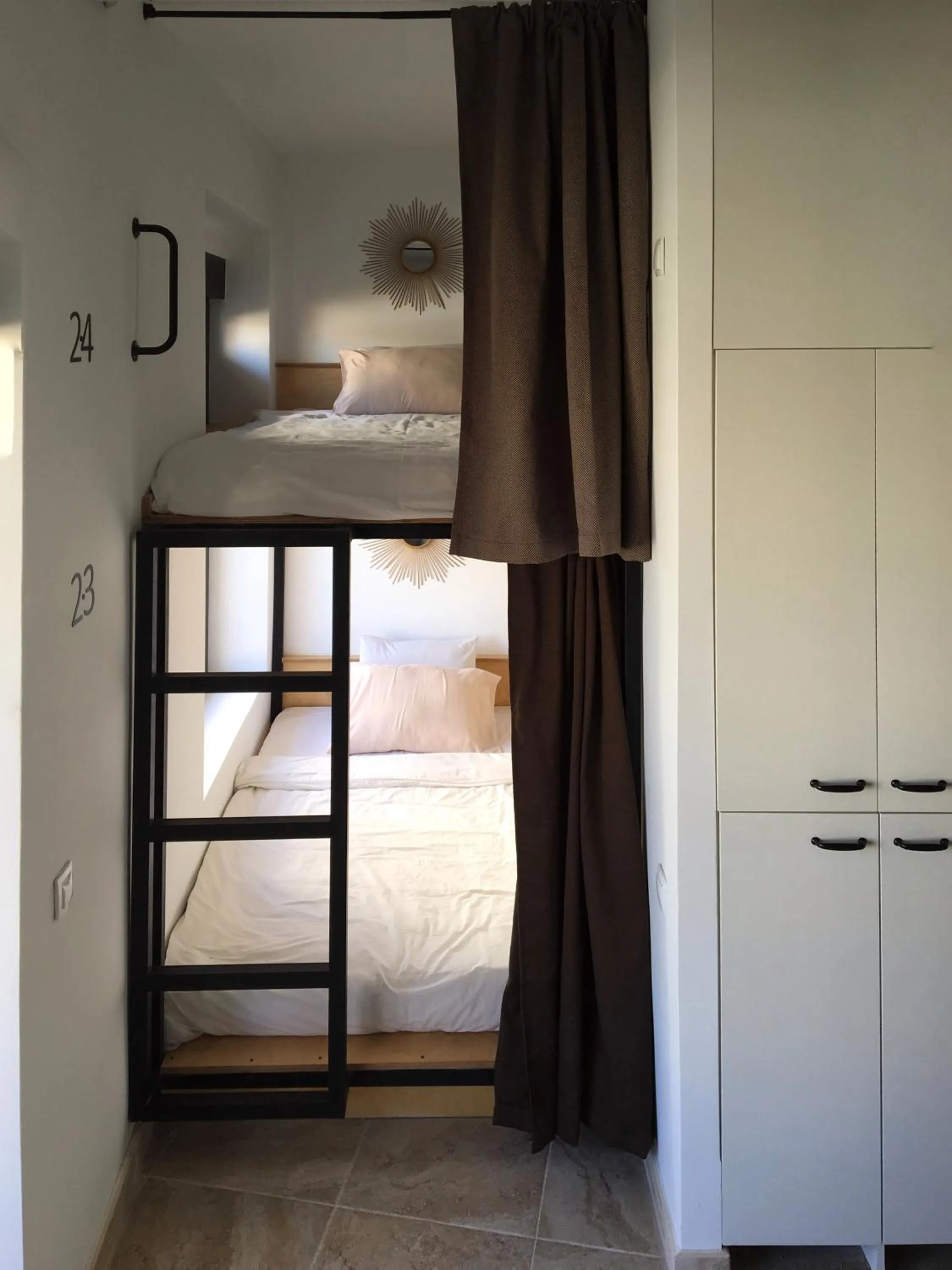 Bed in Hostel Numero Trece - FREE towels, coffee & tea, remote check-in