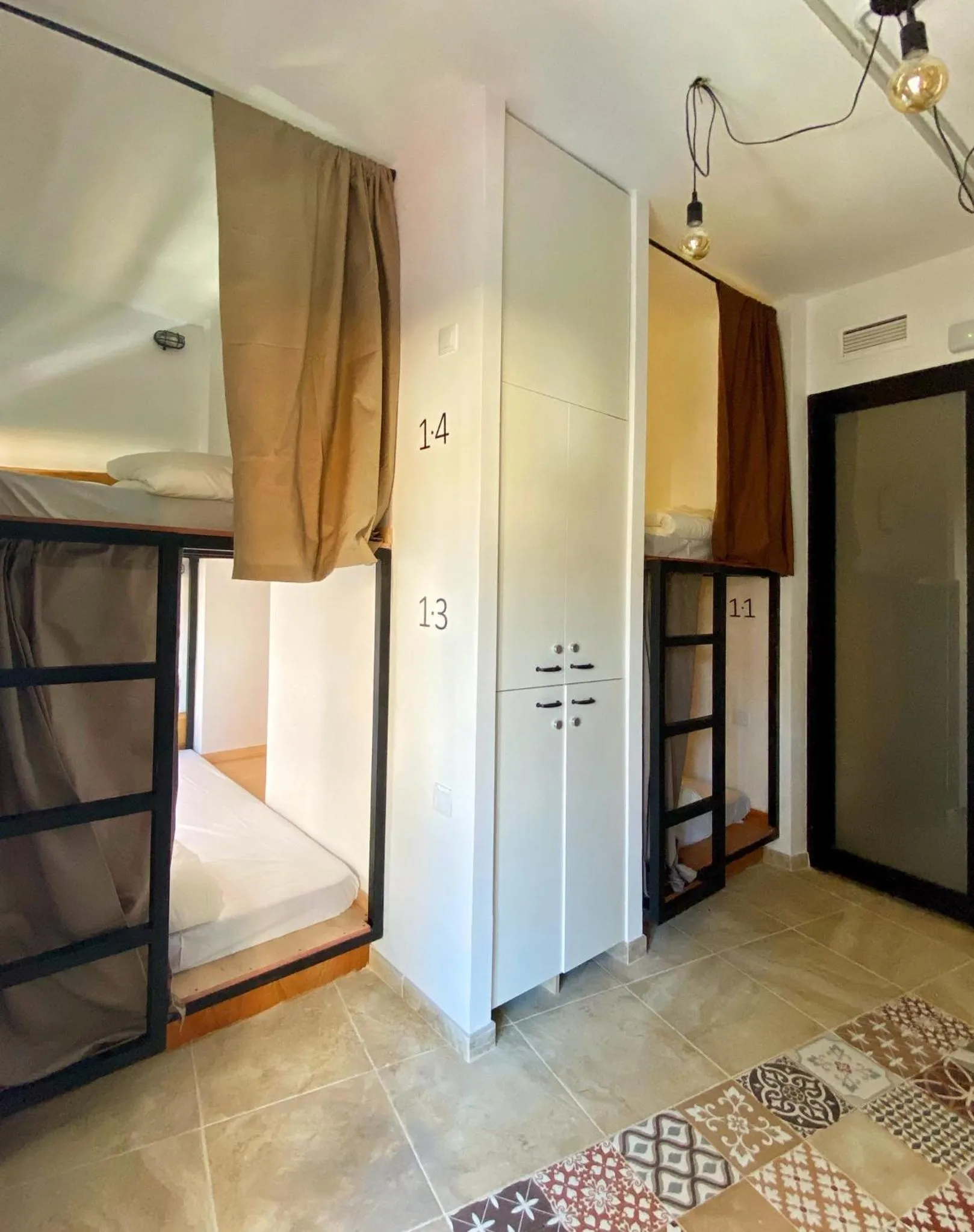 Bed in Hostel Numero Trece - FREE towels, coffee & tea, remote check-in