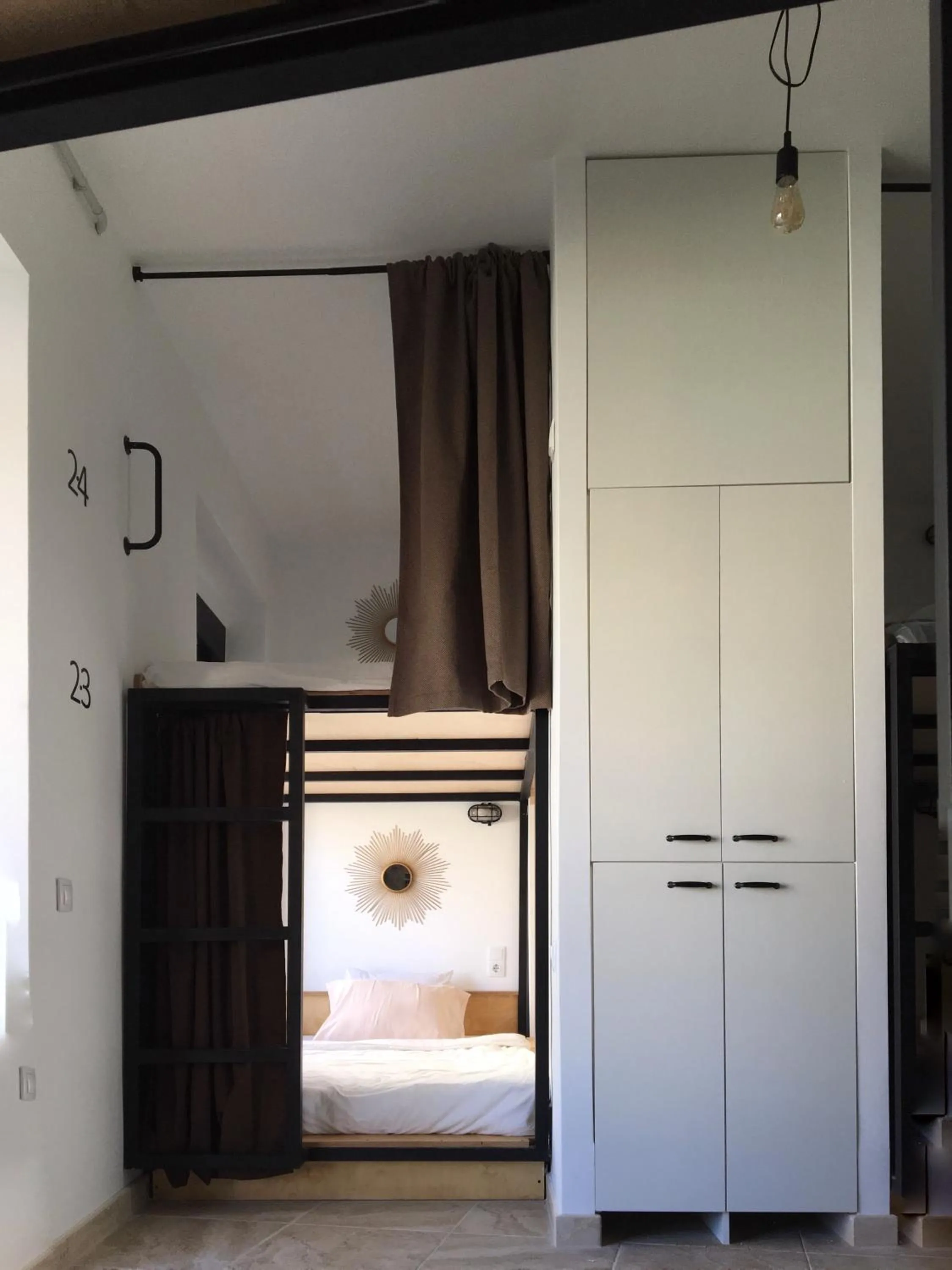 Bed in Hostel Numero Trece - FREE towels, coffee & tea, remote check-in