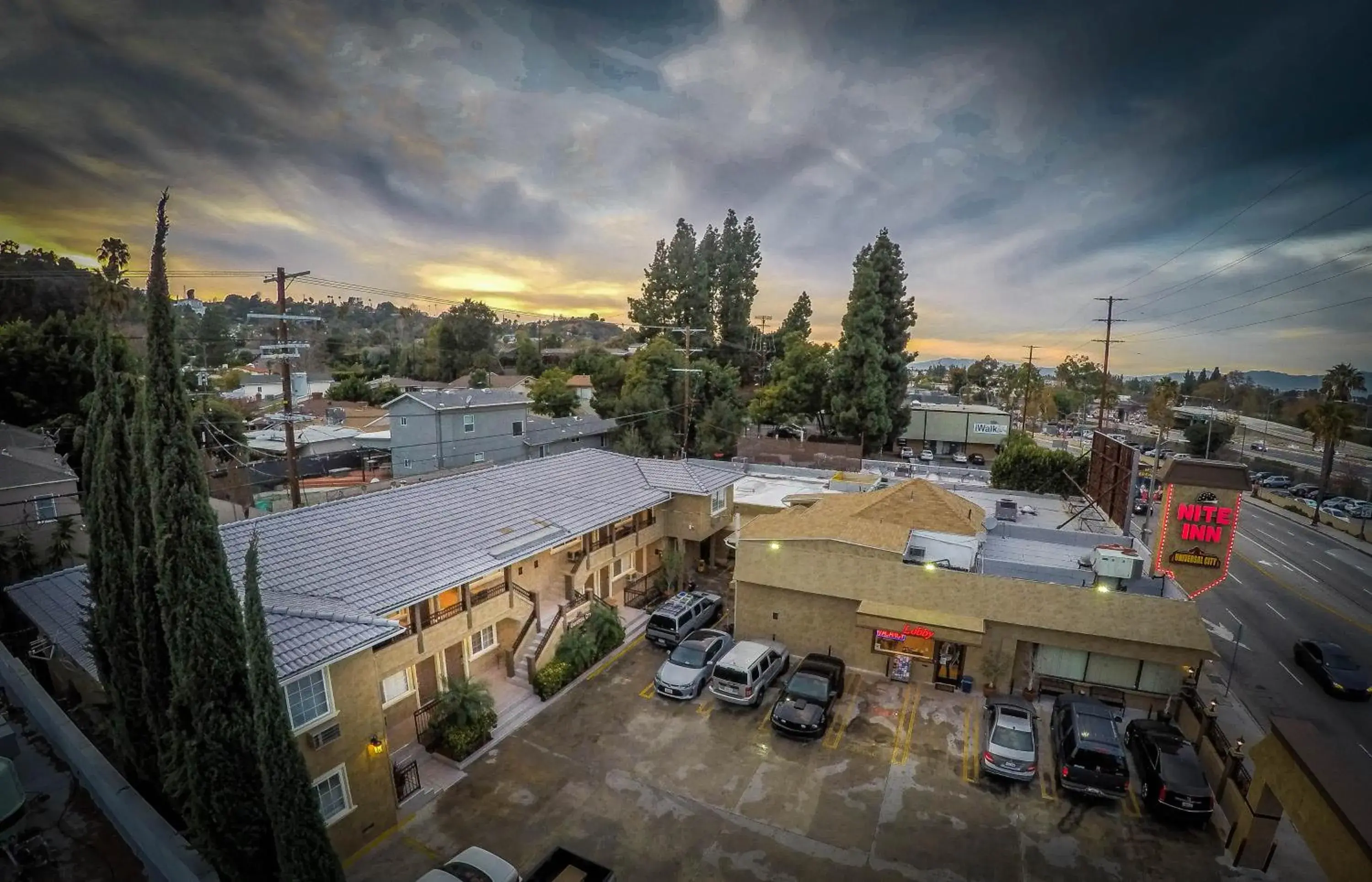 Bird's eye view in Nite Inn at Universal City - Walking Distance to Universal Studios Hollywood Bird's eye view in Nite Inn at Universal City - Walking Distance to Universal Studios Hollywood