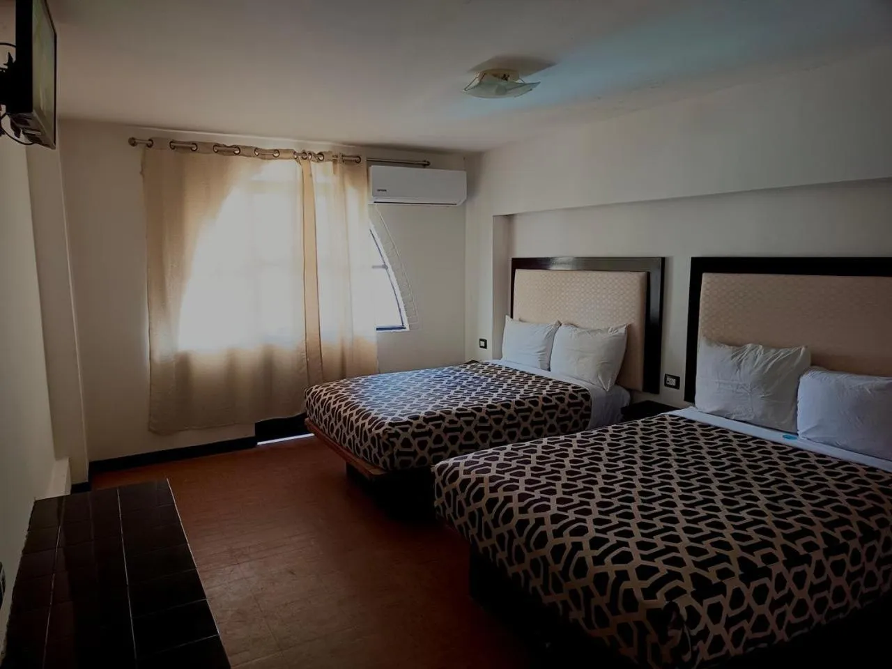 TV and multimedia, Bed in Hotel Essen's