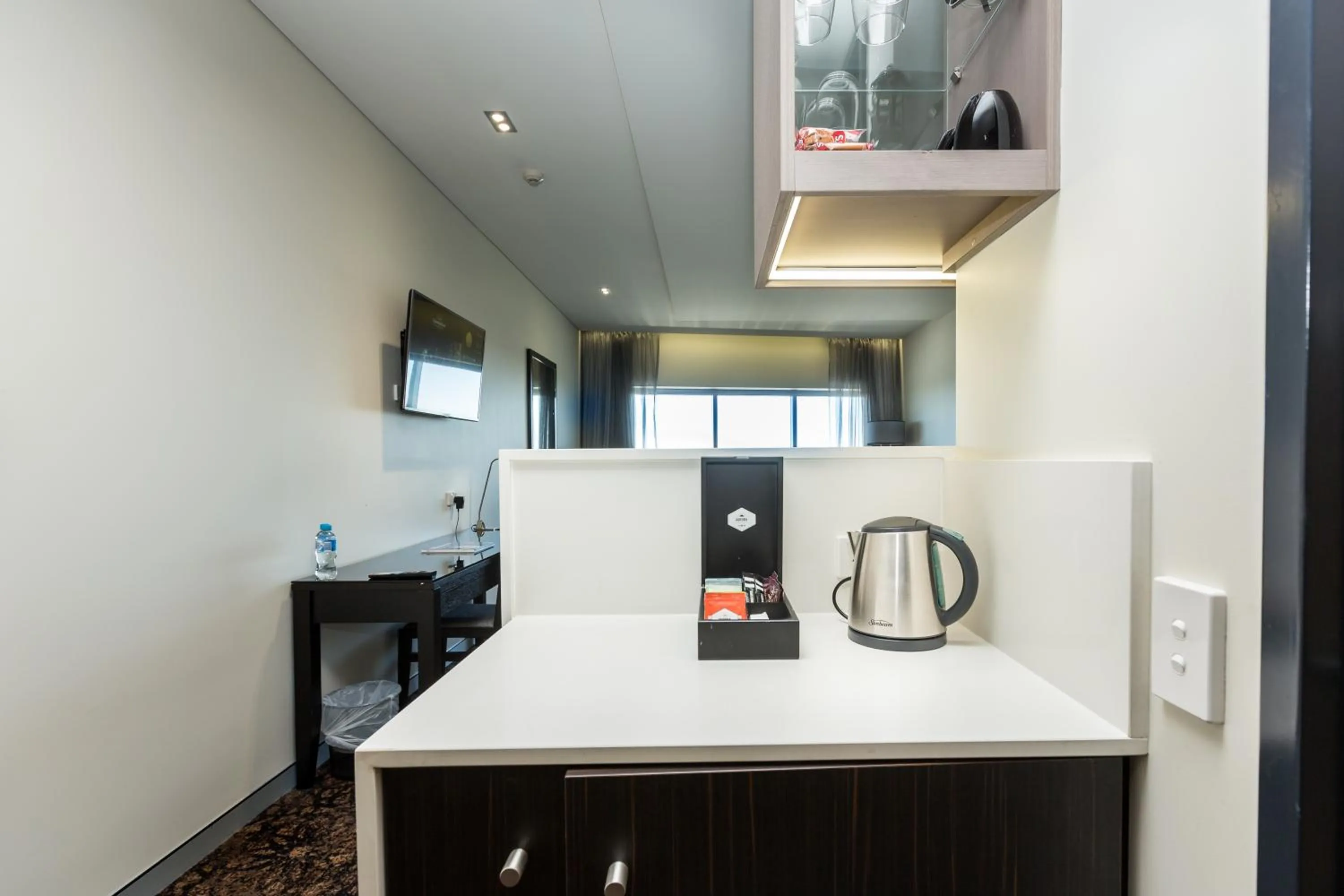 Coffee/tea facilities in Alexandra Hills Hotel