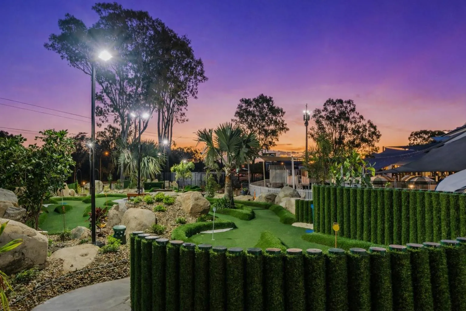 Night in Alexandra Hills Hotel