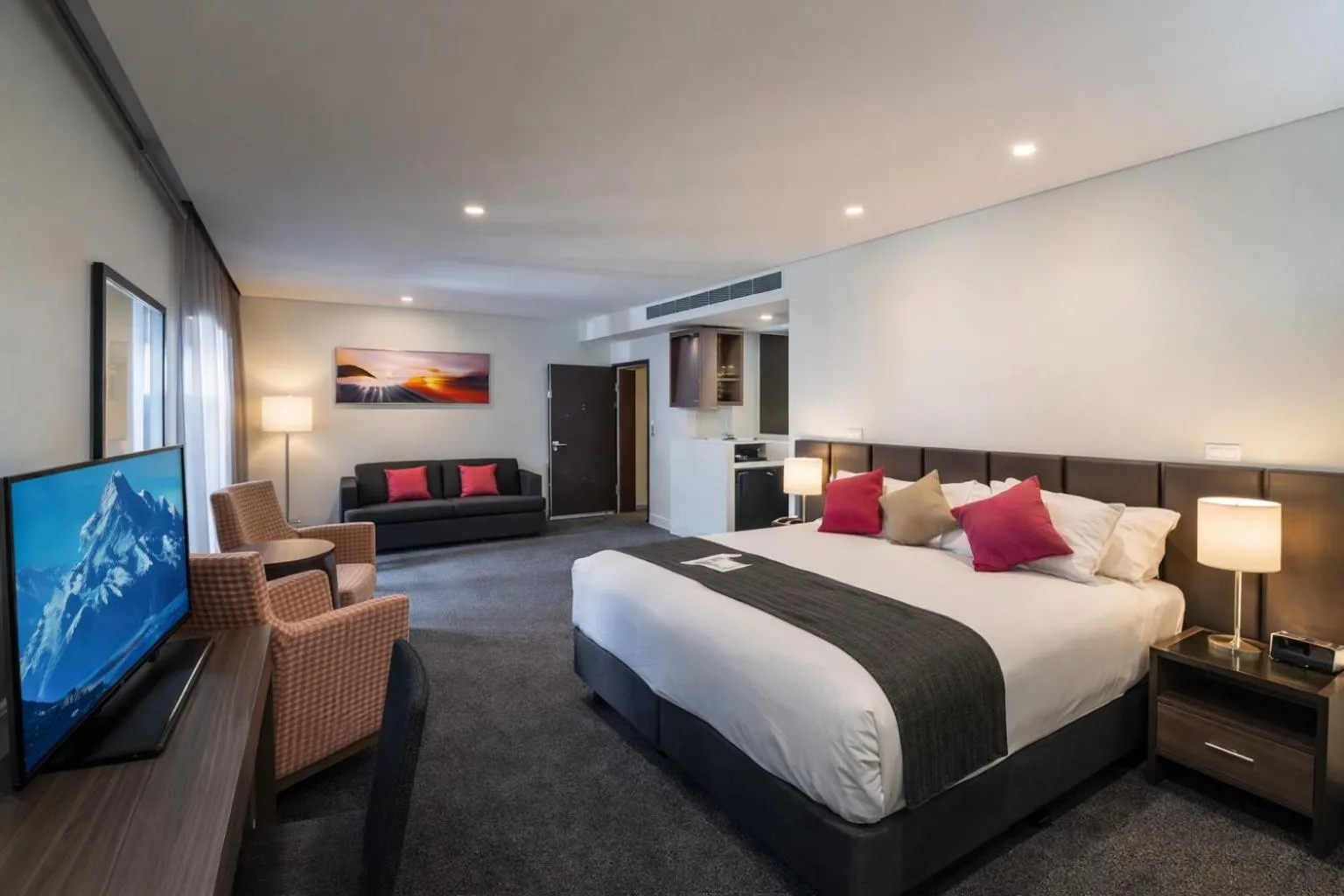 Bed in Alexandra Hills Hotel
