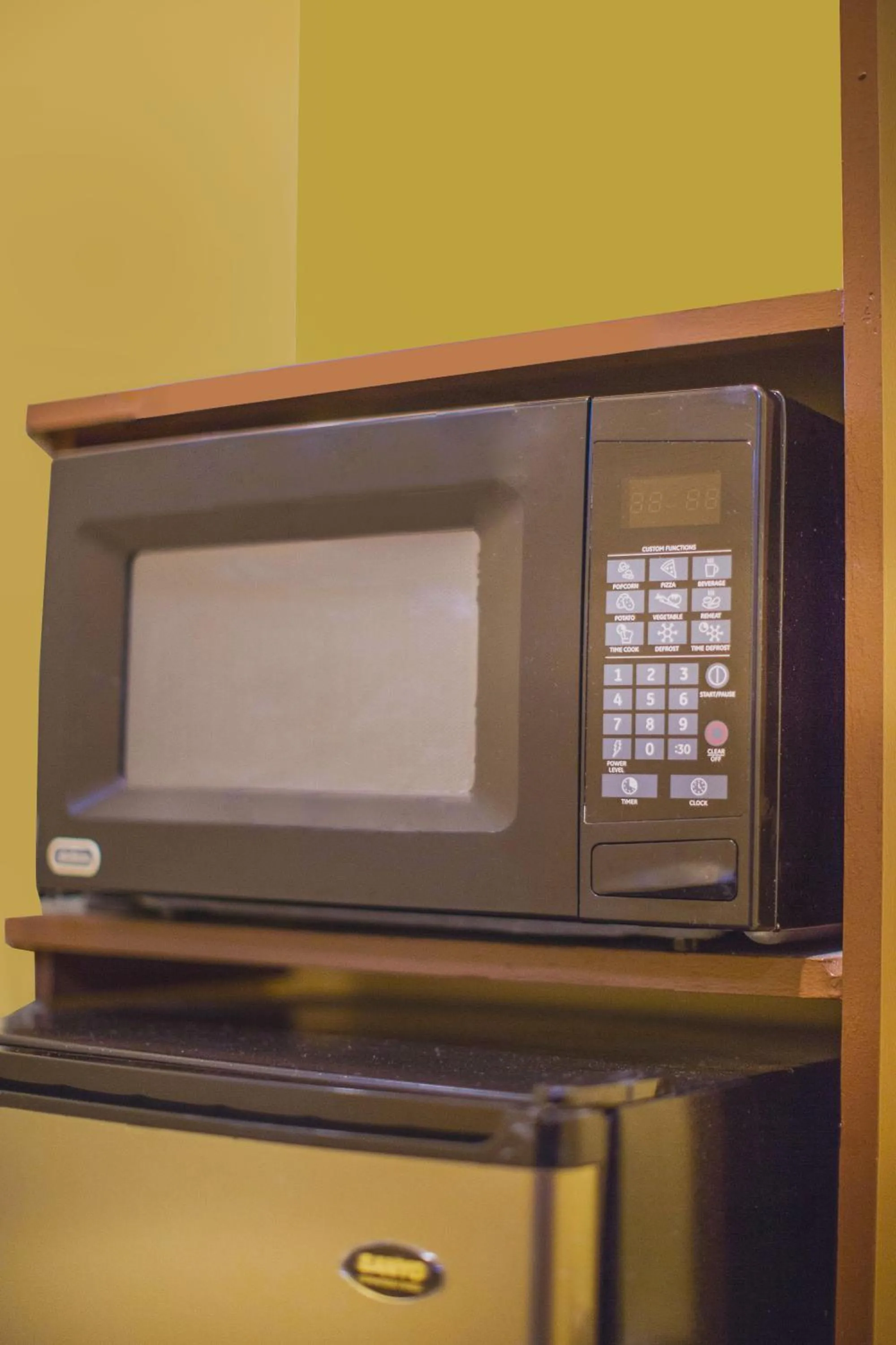 minibar in El Patio Inn - Near Universal Studios Hollywood