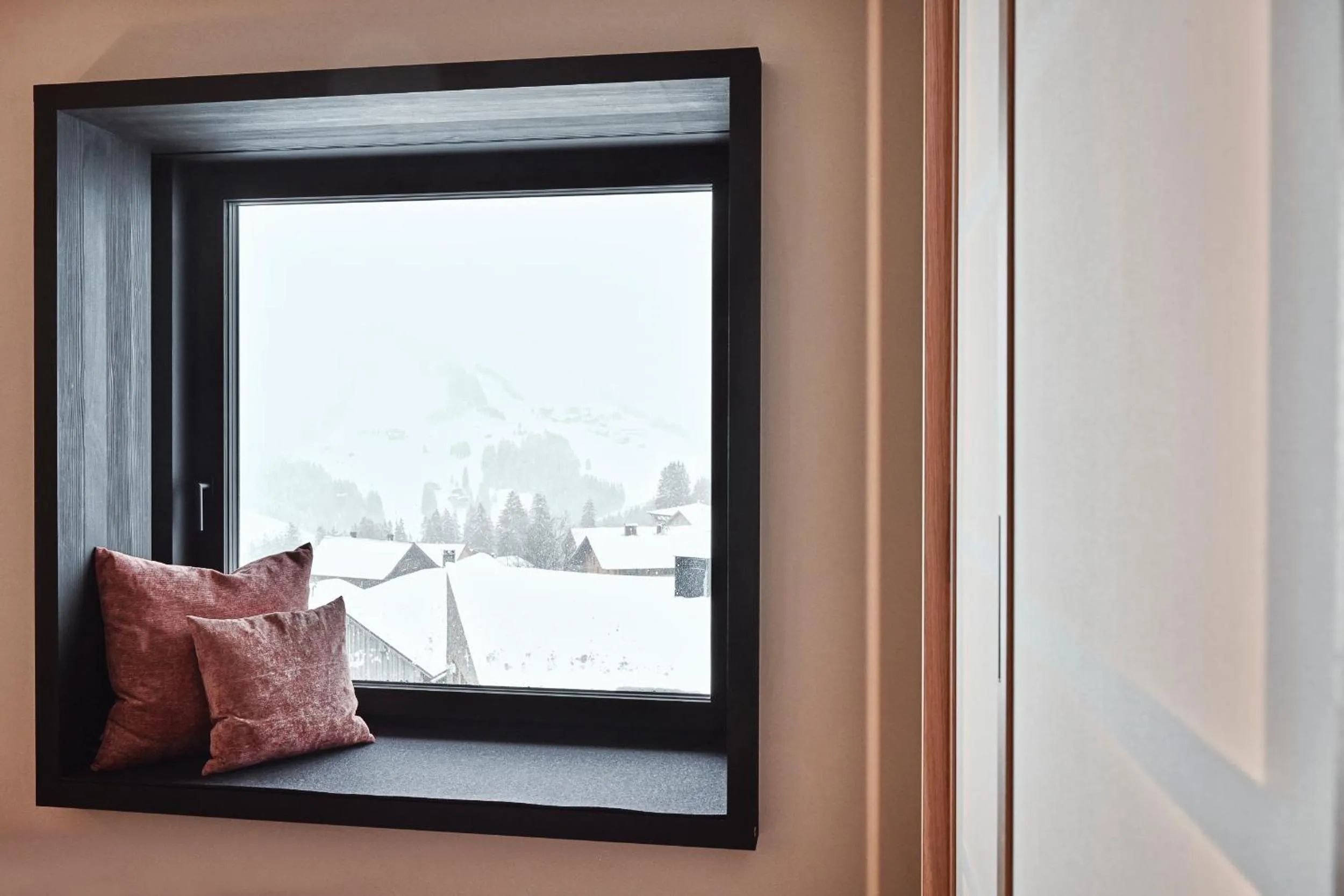 Warth52-W52 Apartments