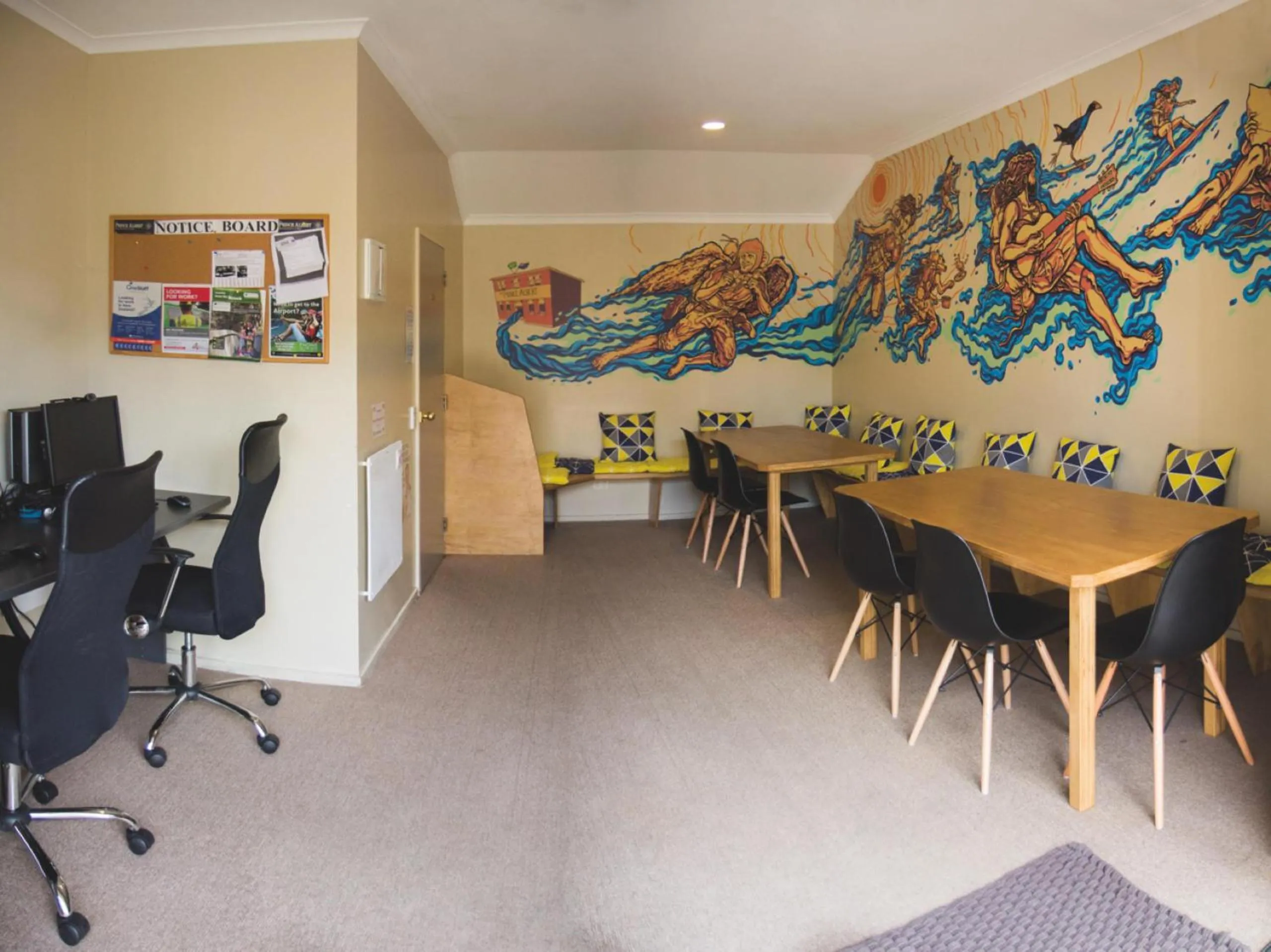 Business facilities in The Prince Albert Backpackers & Bar